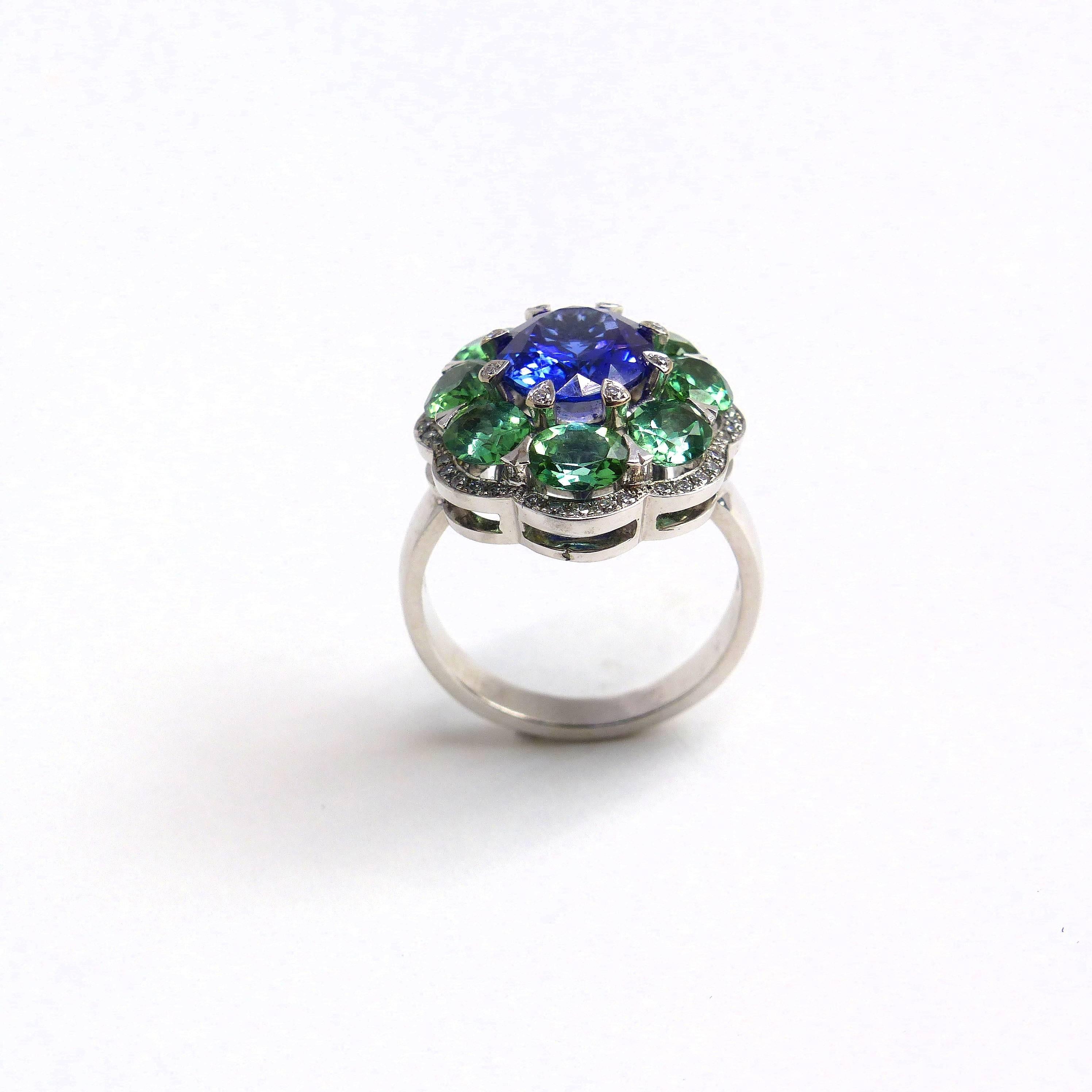 Retro Ring in White Gold with 1Tanzanite and 8 Tourmalines and Diamonds. For Sale