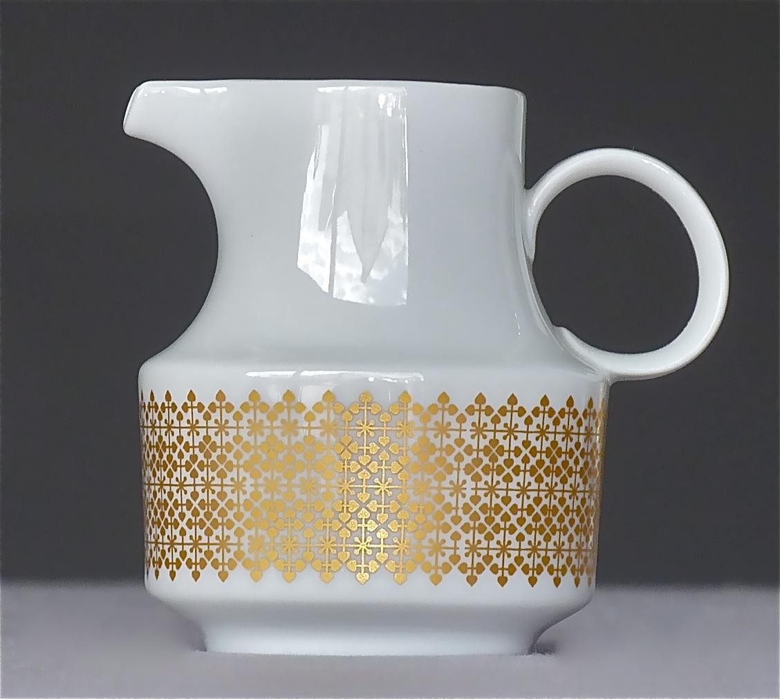 Allemand Service à café et à thé expresso en porcelaine blanche dorée Tapio Wirkkala de Rosenthal, années 1960 en vente