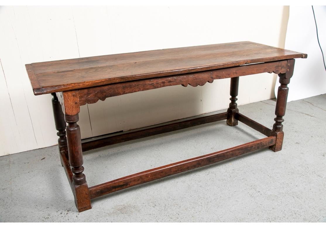 Rustique Table de taverne/table de ferme en bois ancien en vente
