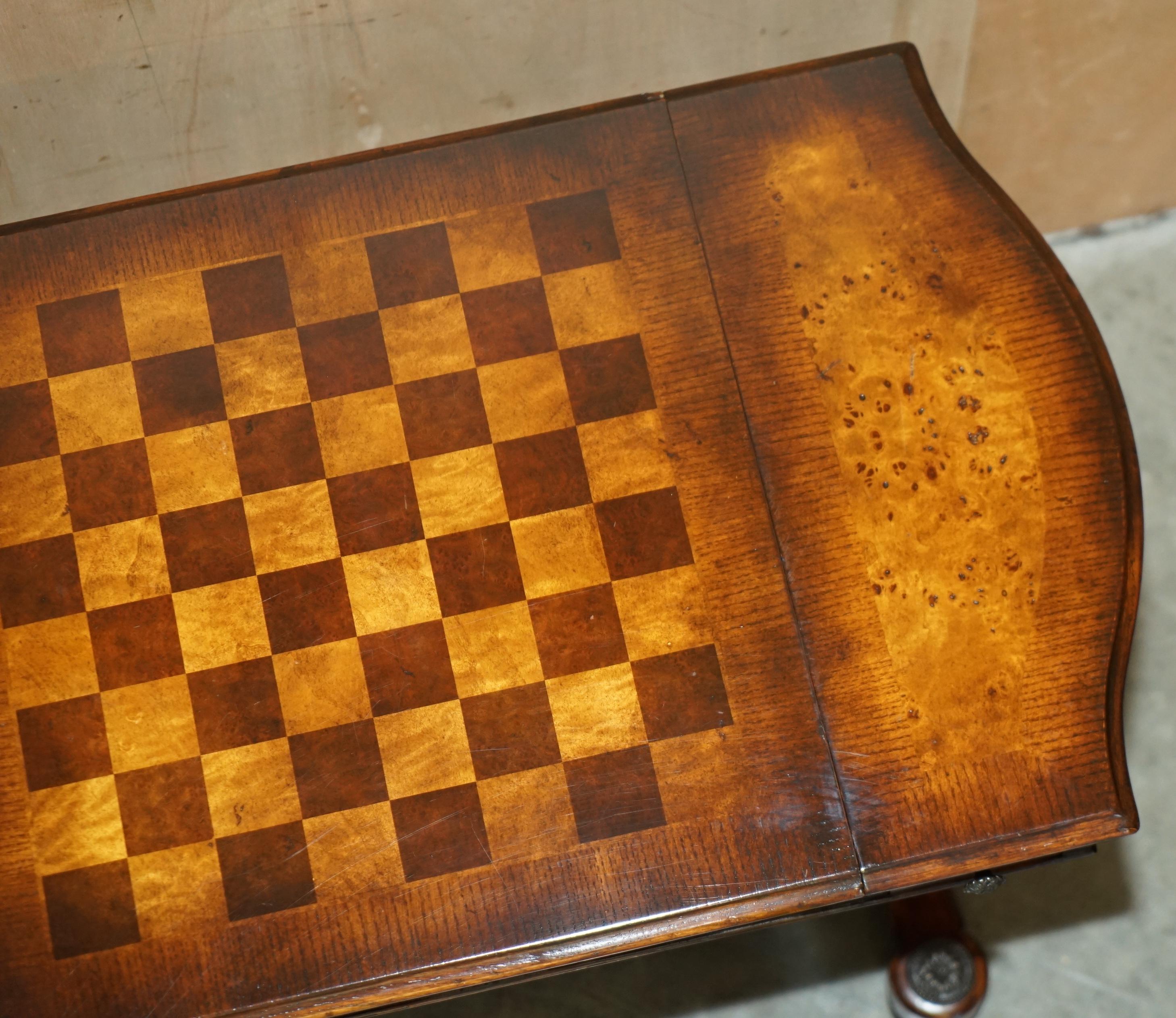 FiNE THEODORE ALEXANDER BURR WALNUT & LEATHER CHESS BACKGAMMON CARDS GAMES TABLE For Sale 2
