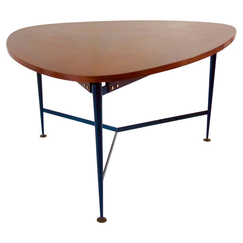 Bespoke Amorfa Triangular Dining Table by Arthur Casas For Sale at ...