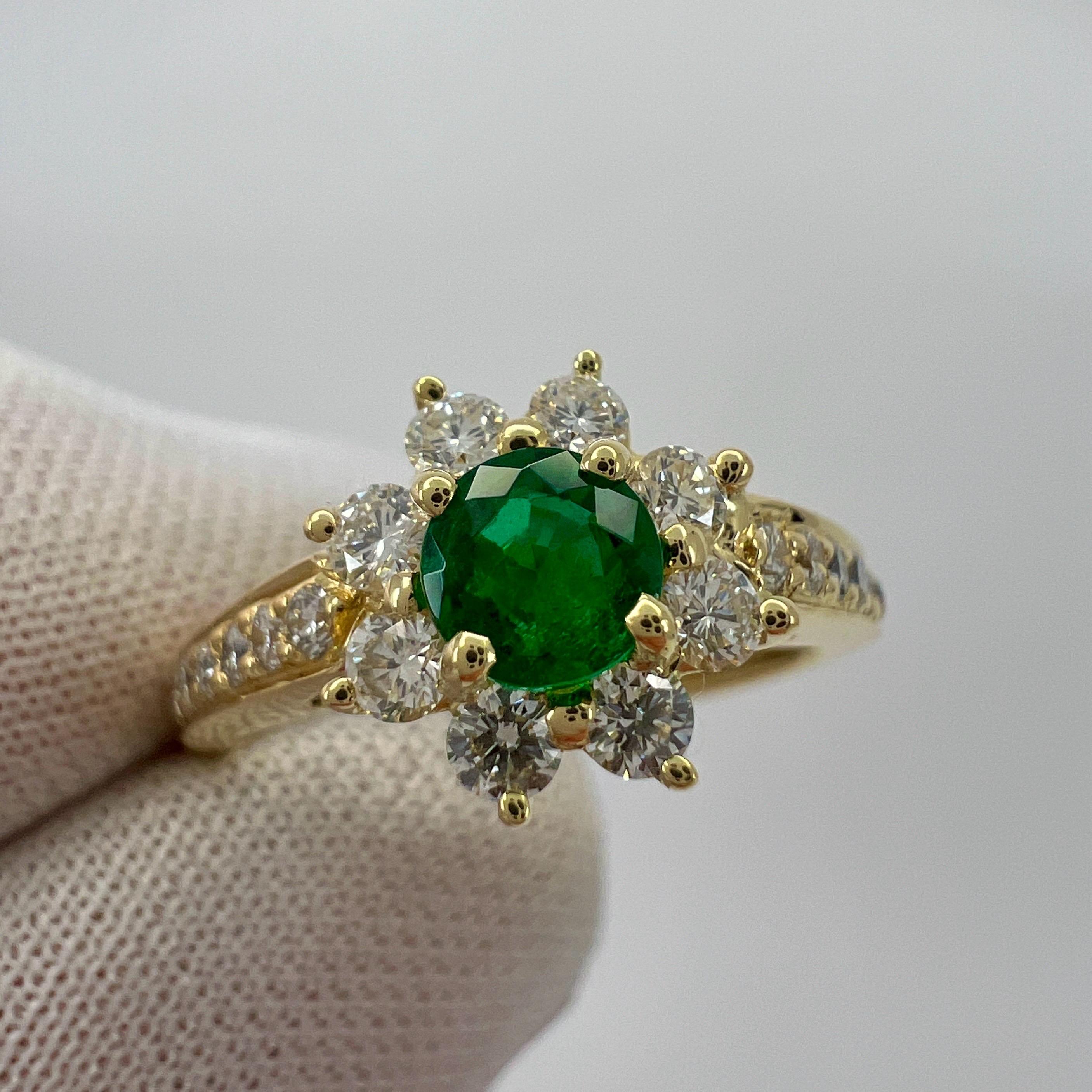 Fine Tiffany & Co. Round Emerald & Diamond Flower 18k Yellow Gold Cluster Ring For Sale 5