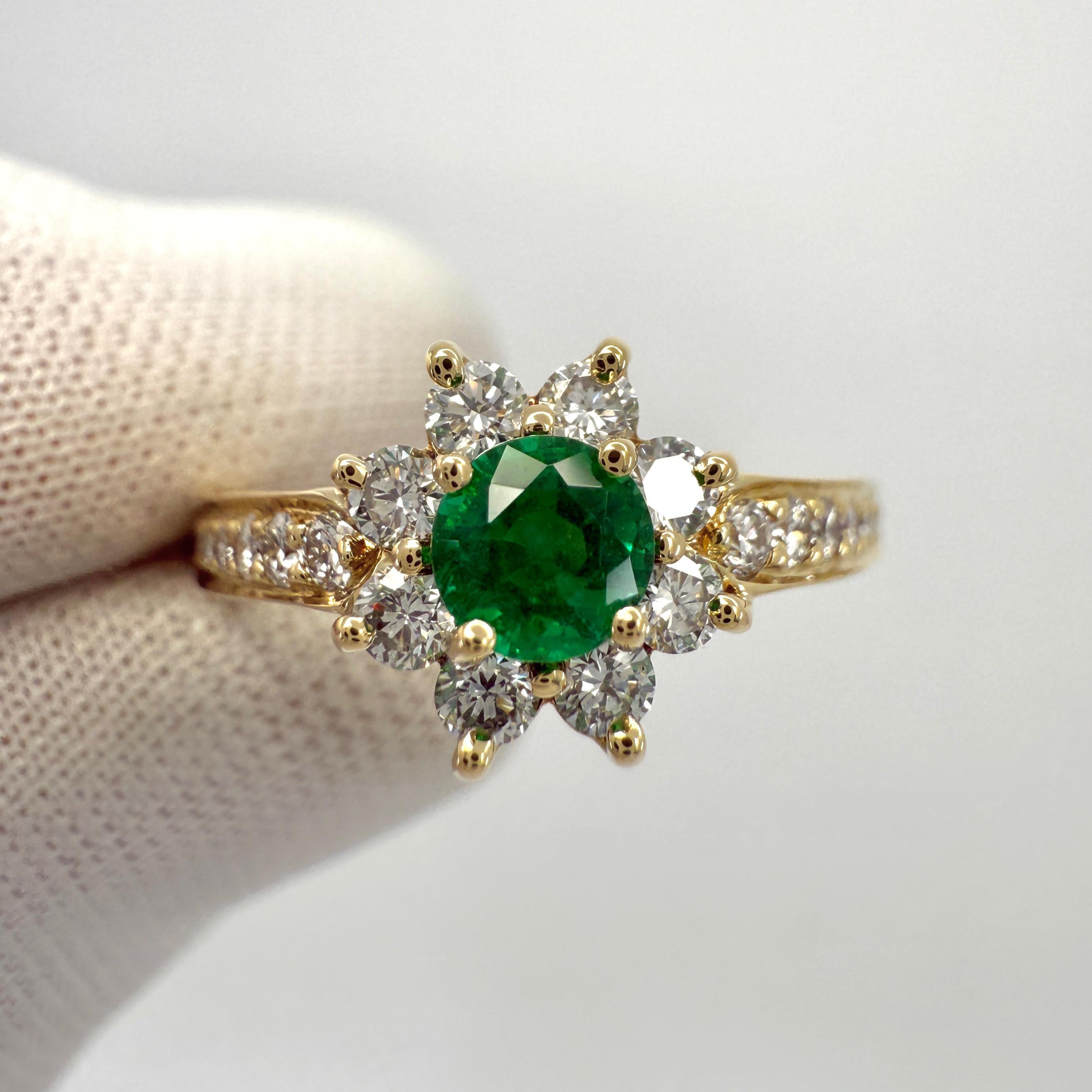 Schöne Tiffany & Co. Runder Smaragd & Diamant Blume 18k Gelbgold Cluster-Ring im Angebot 2