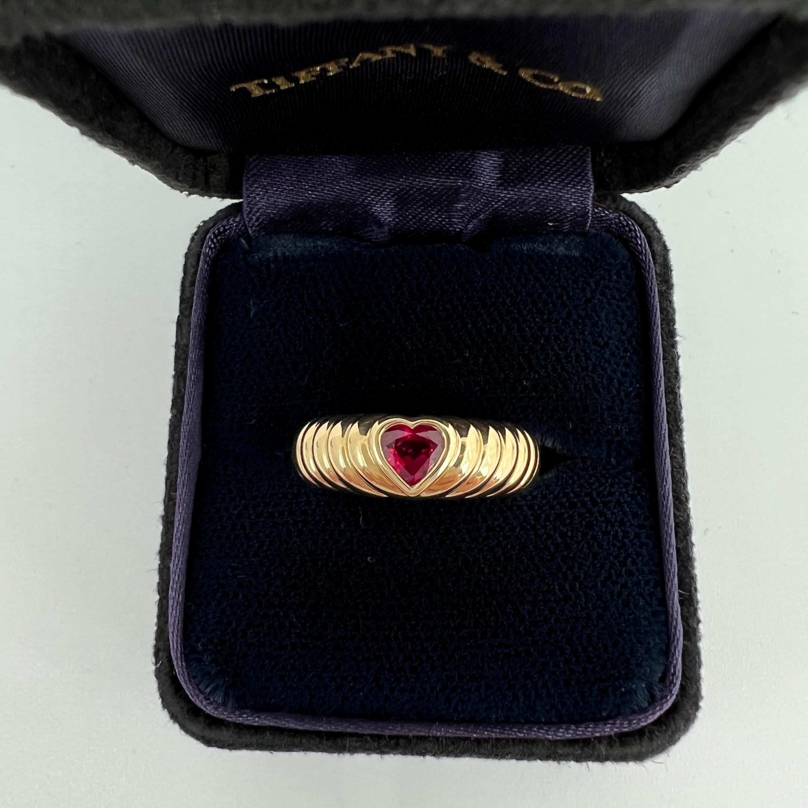 Fine Tiffany & Co. Vivid Blood Red Ruby Heart Cut 18k Yellow Gold Band Ring 3