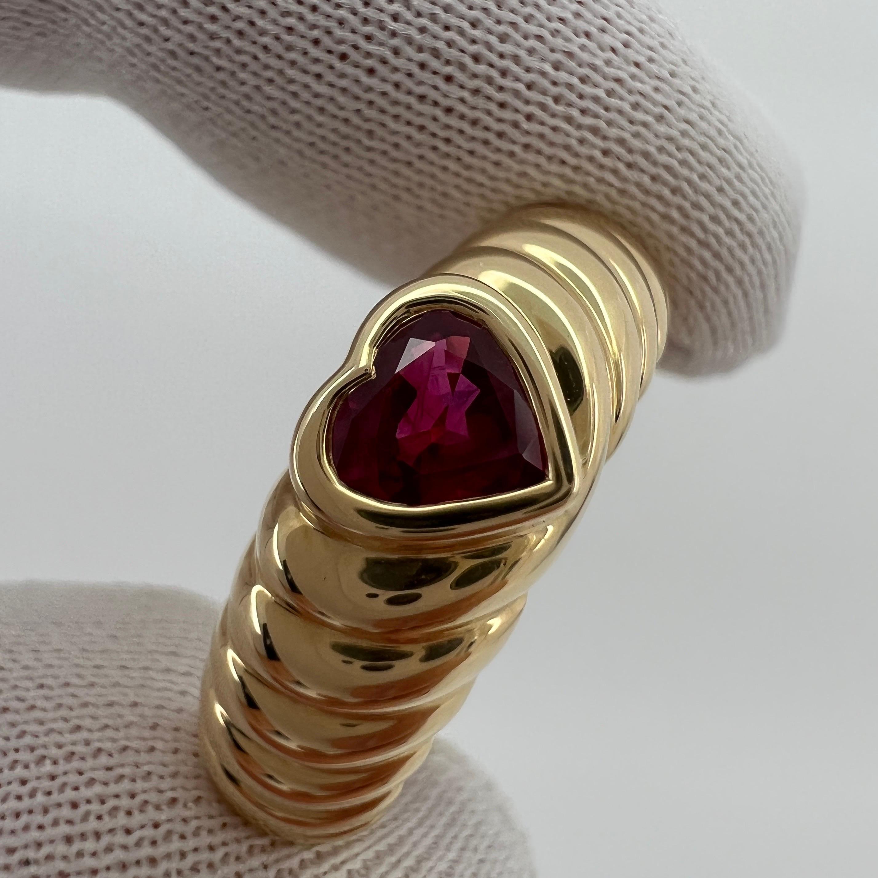 Fine Tiffany & Co. Vivid Blood Red Ruby Heart Cut 18k Yellow Gold Band Ring 2