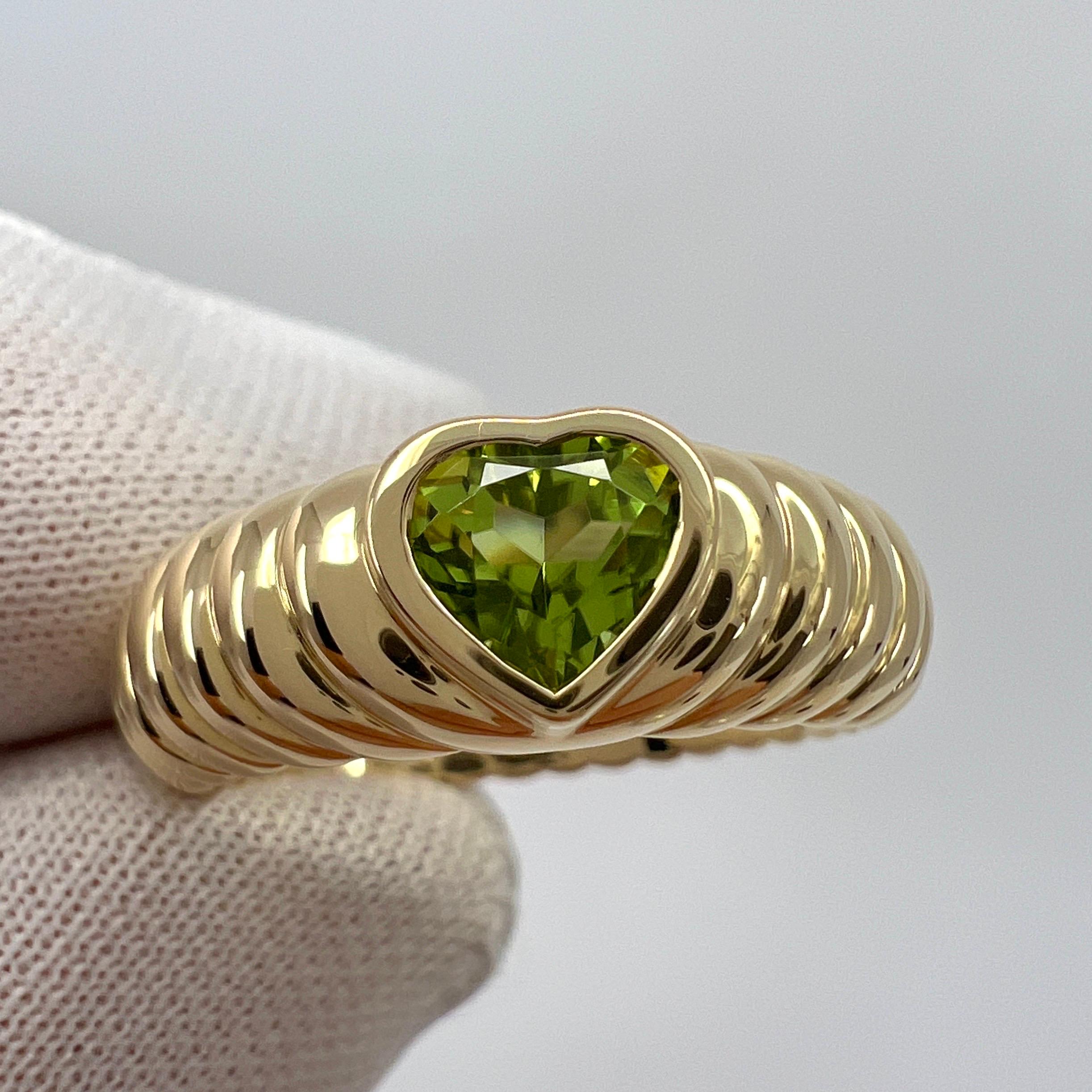 Schöne Tiffany & Co. Vivid Grün Peridot Herzschliff 18k Gelbgold Band Ring 53 2