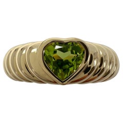 Tiffany & Co. Vivid Green Peridot Heart Cut 18k Yellow Gold Band Ring (bague en or jaune 18k)