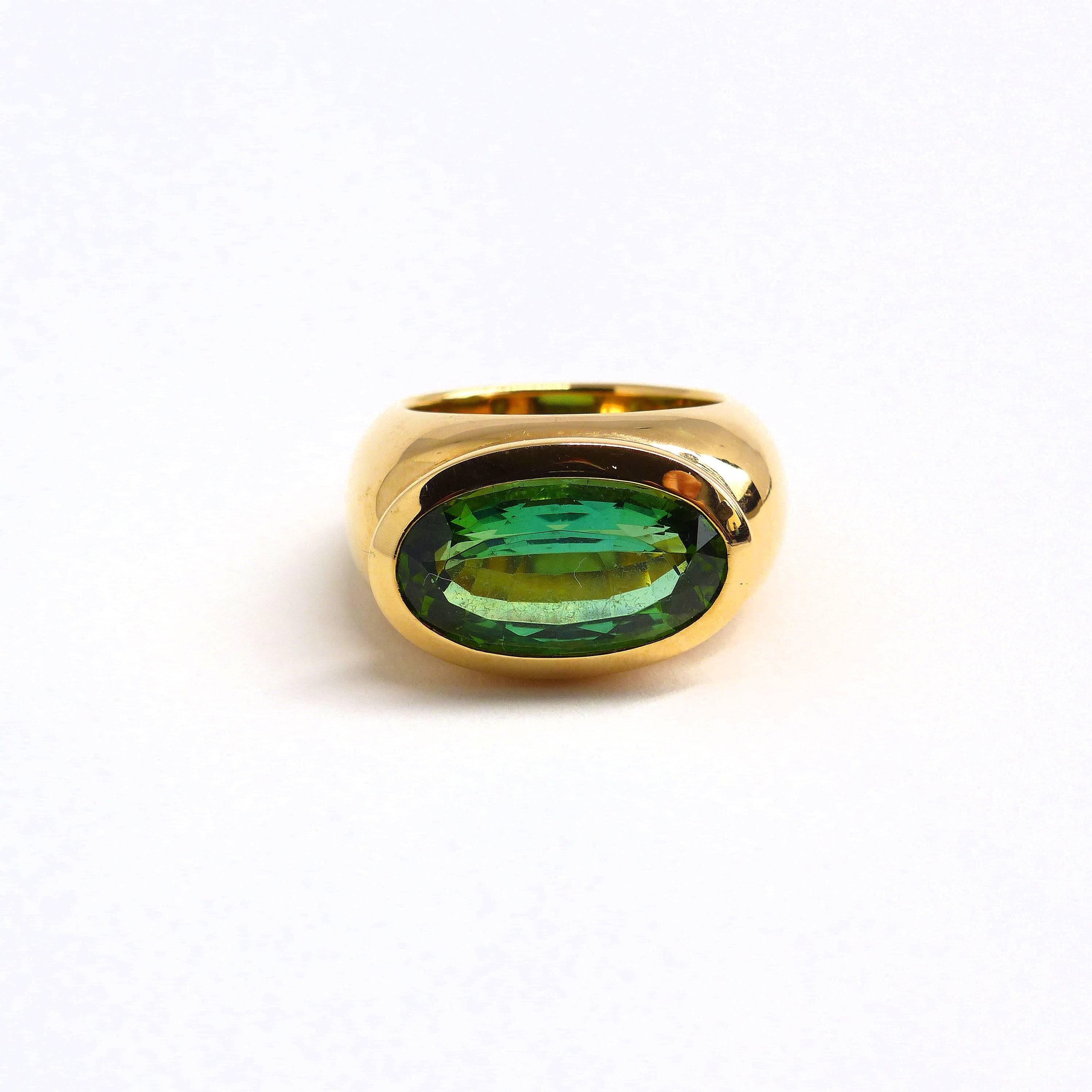Oval Cut Ring in Rose Gold with 1 Green Tourmaline oval 16x9mm. For Sale