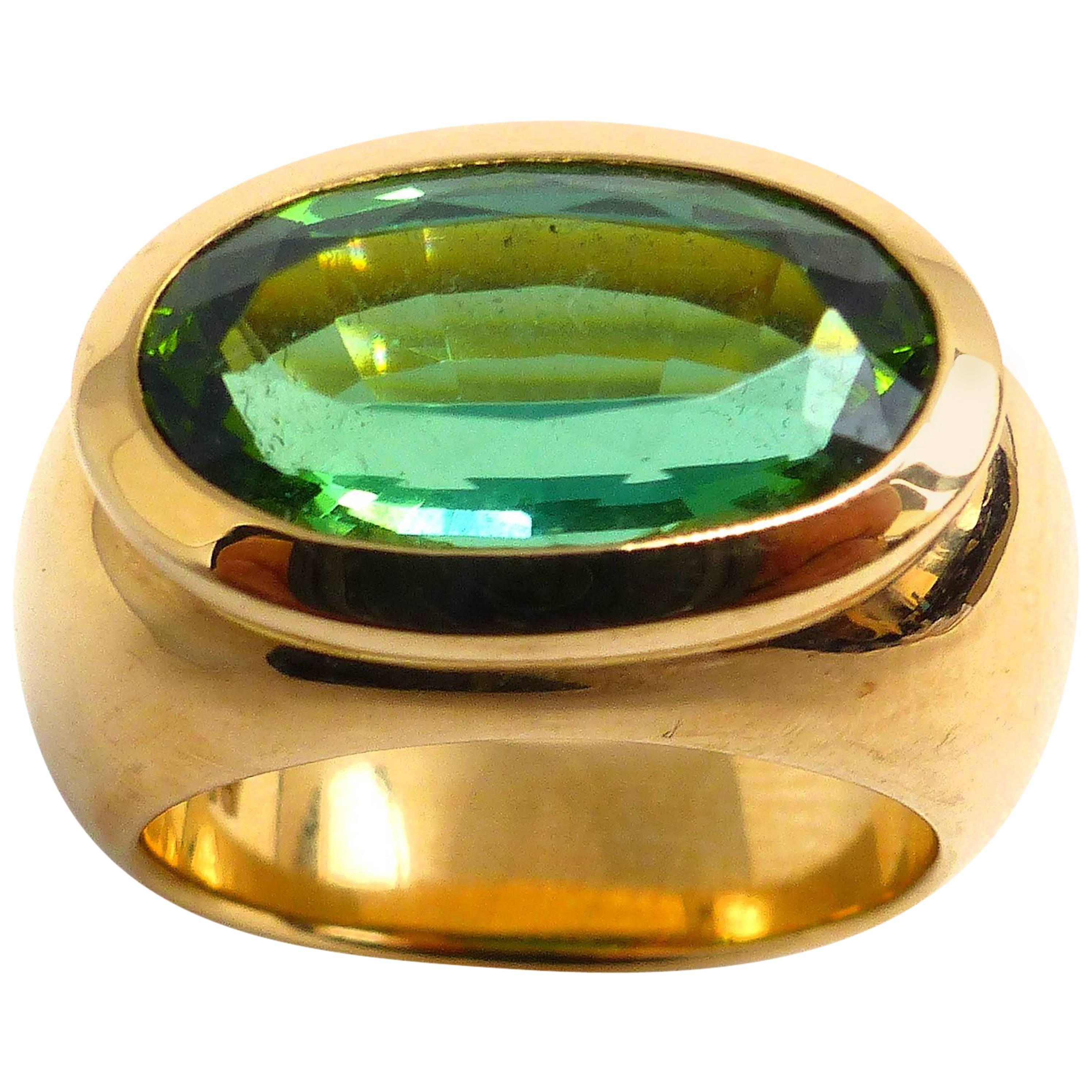 Ring in Rose Gold with 1 Green Tourmaline oval 16x9mm.