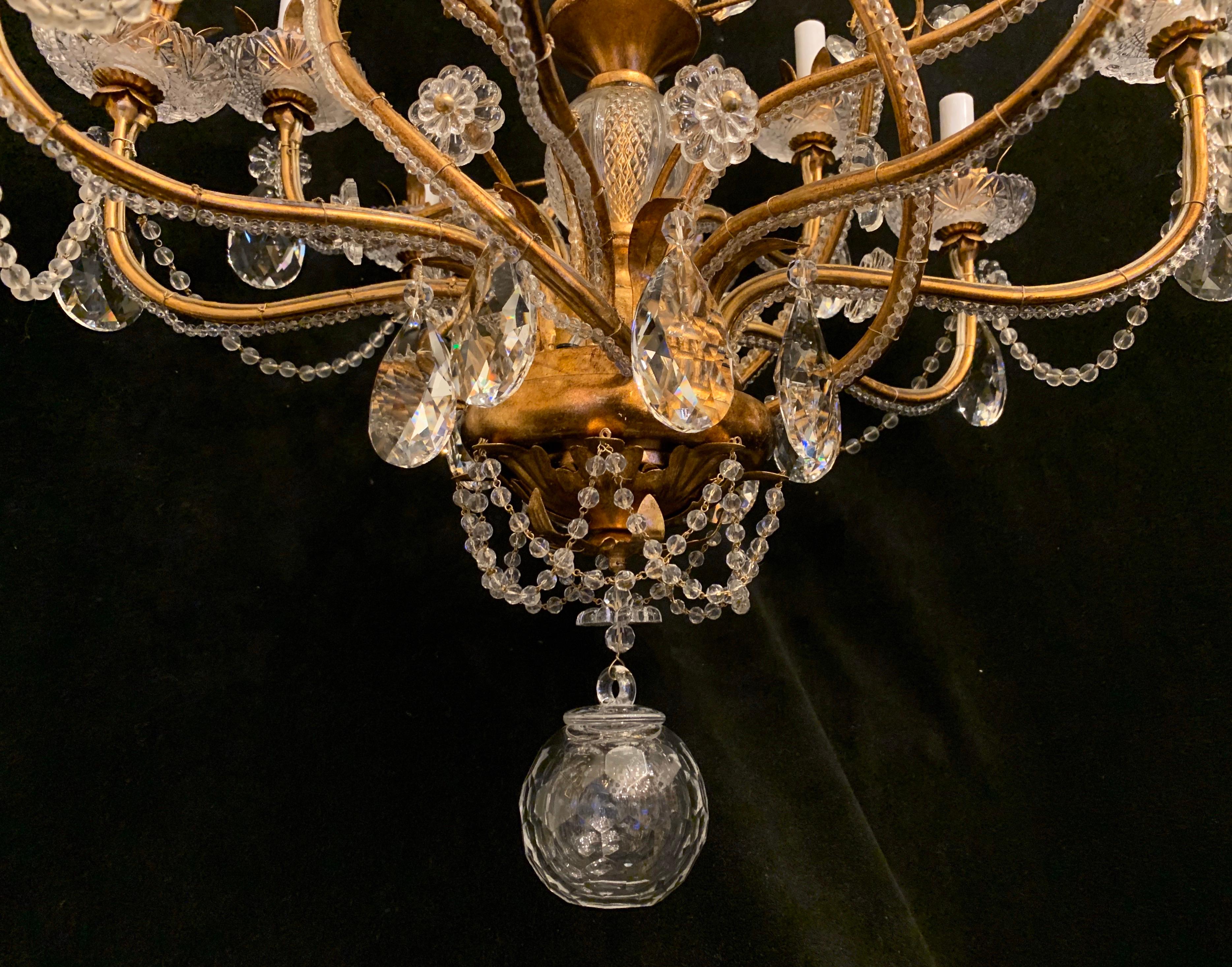 Fine Transitional Baguès Jansen 12-Light Gilt Crystal Flower Spiral Chandelier In Good Condition For Sale In Roslyn, NY