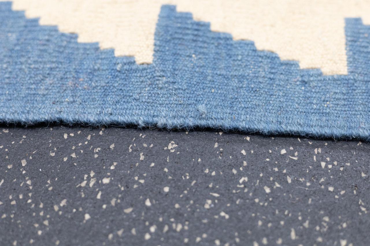 Feiner türkischer Stammes-Kilim Flachgewebe-Wollteppich 2'11