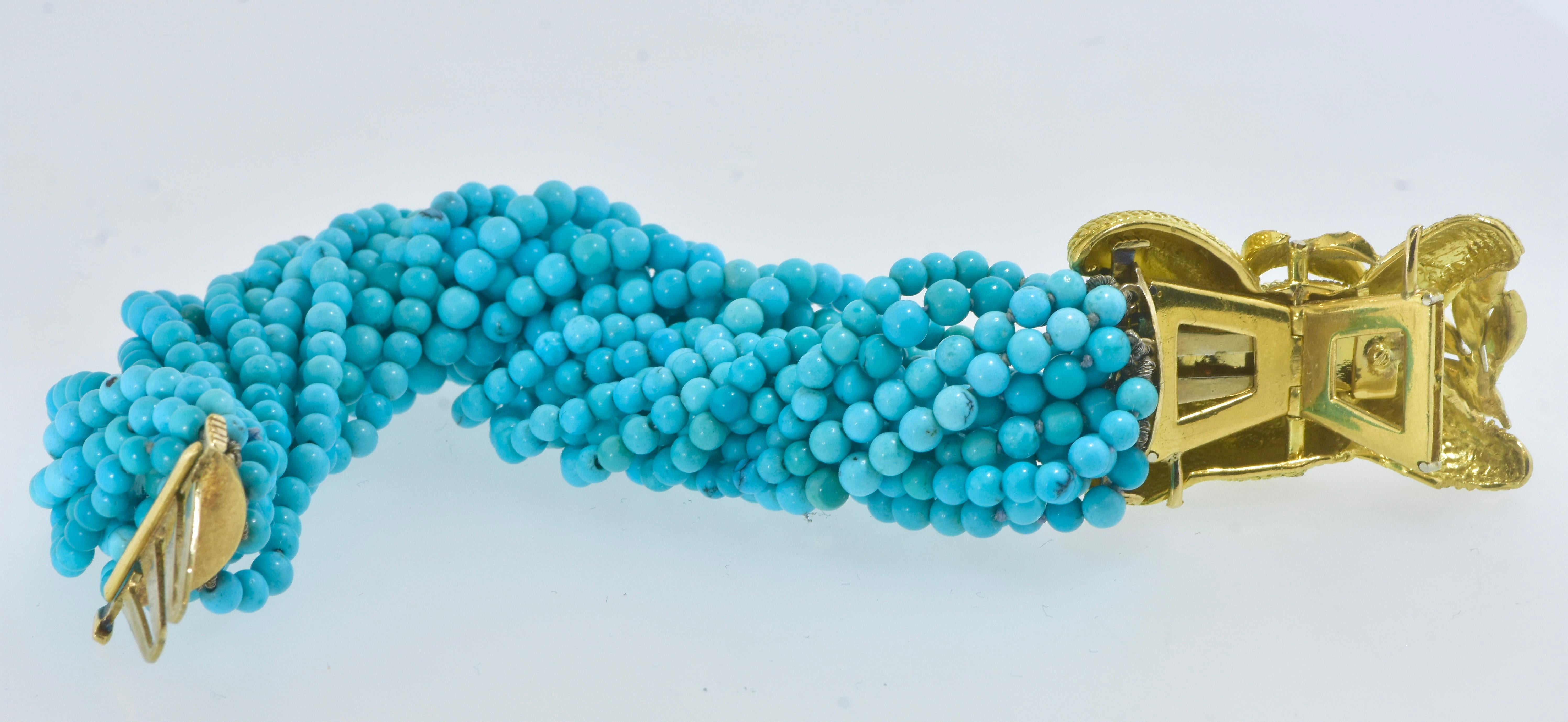 Fine Turquoise Bead Torsade Bracelet Centering an 18K High Relief Clasp, c. 1965 For Sale 6