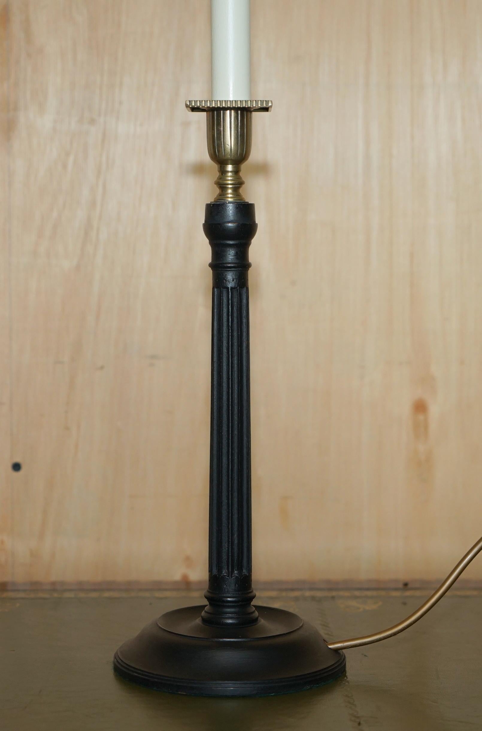 Mid-Century Modern FINE VAUGHAN FLUTED COLUMN CANDELABRA TABLE LAMP WITH BRONZED FITTINGs For Sale