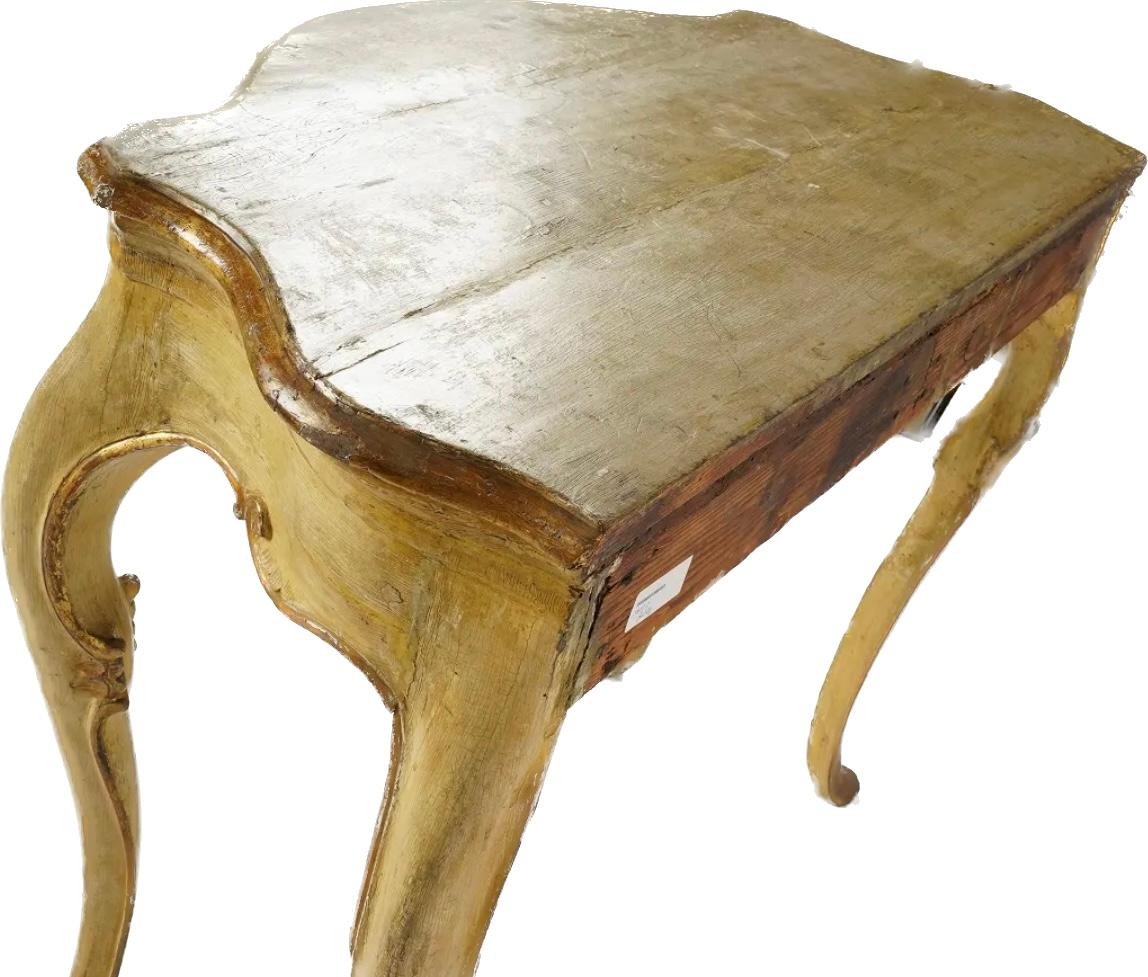 Fine Venetian Rococo Gilt and Yellow-Painted Console Table For Sale 2