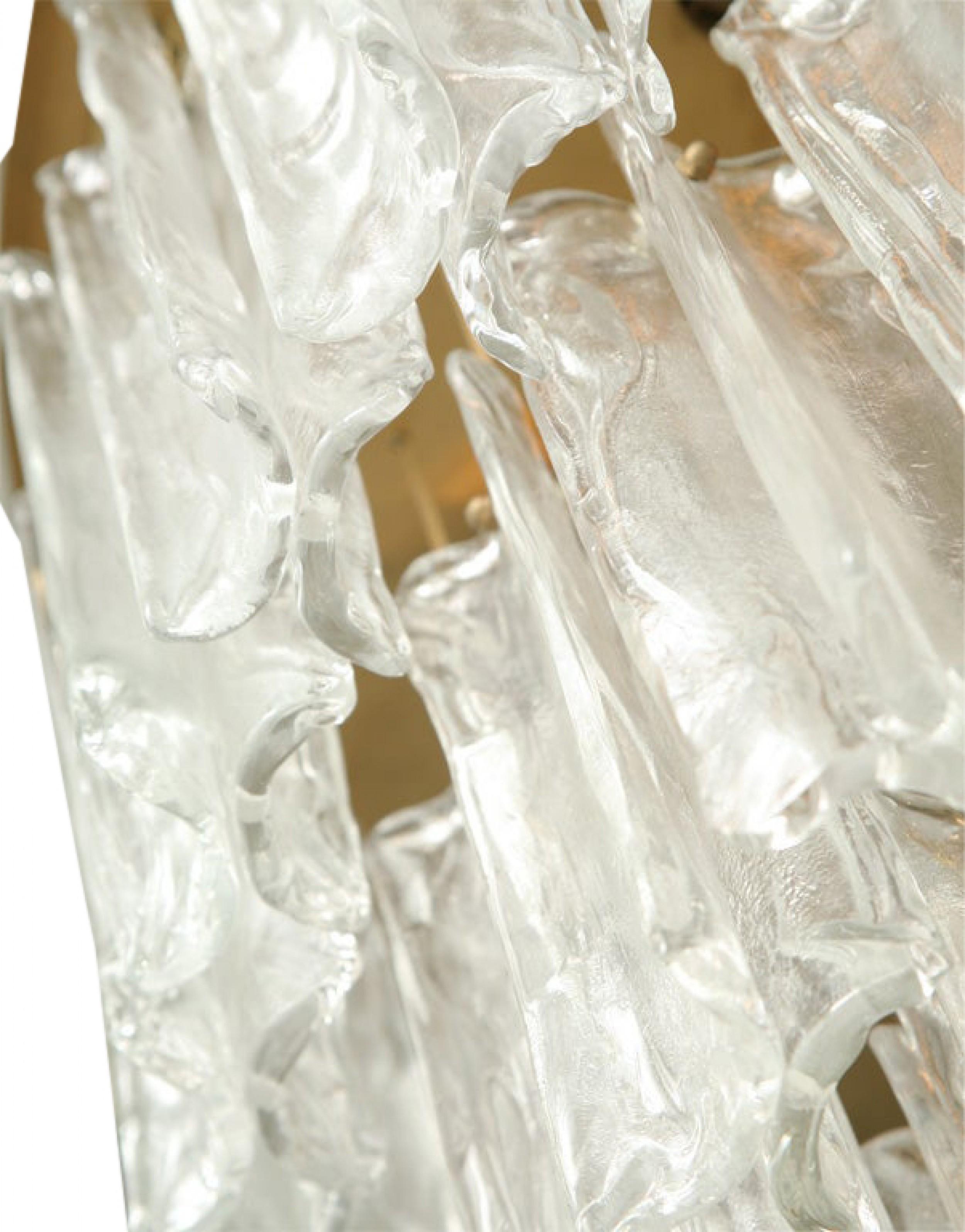 Venini-Kronleuchter aus mundgeblasenem Glas und Messing im Angebot 2