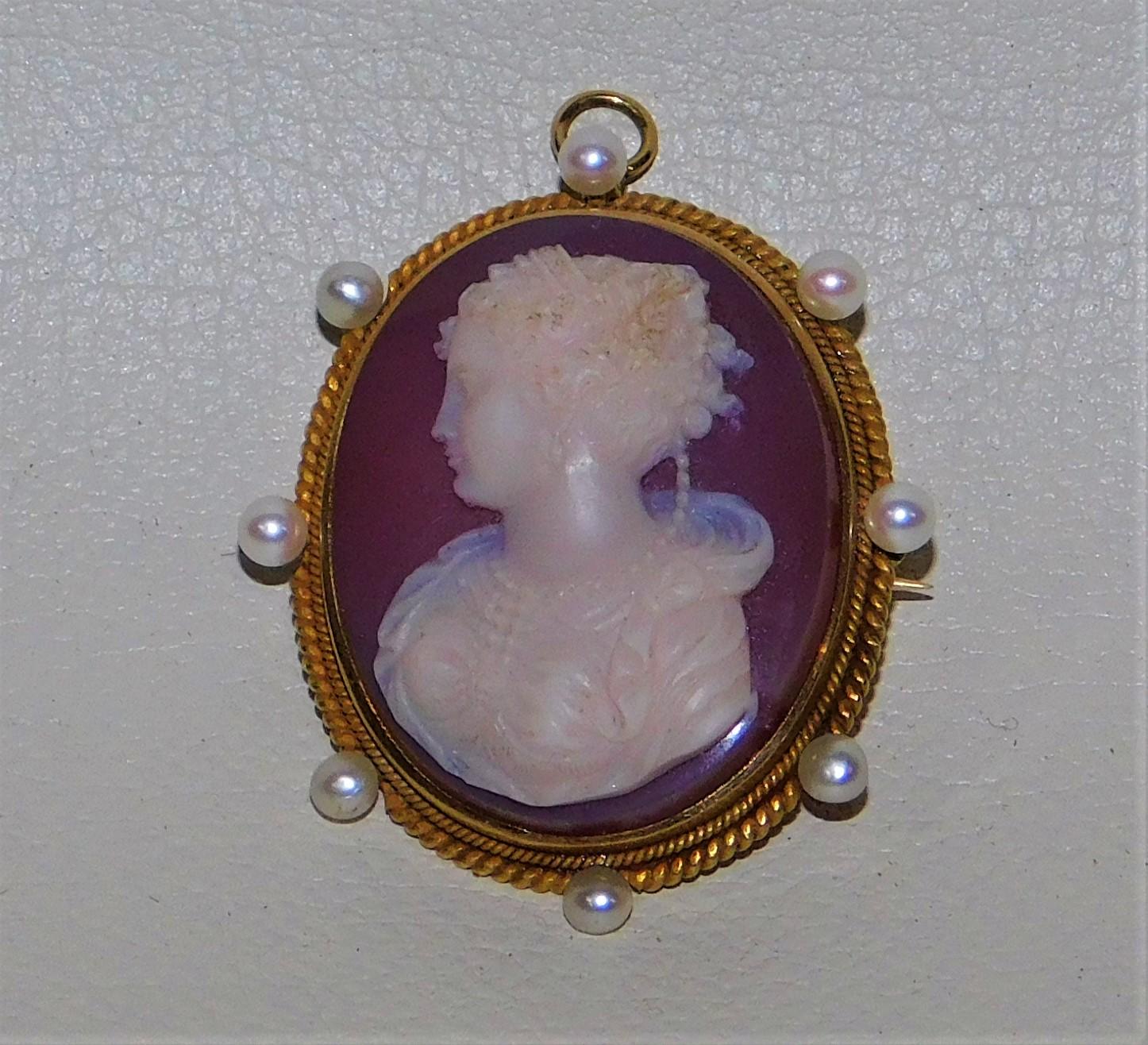 English Fine Victorian 14K Gold and Pearls Hand Carved Cameo Brooch/Necklace Pendant  
