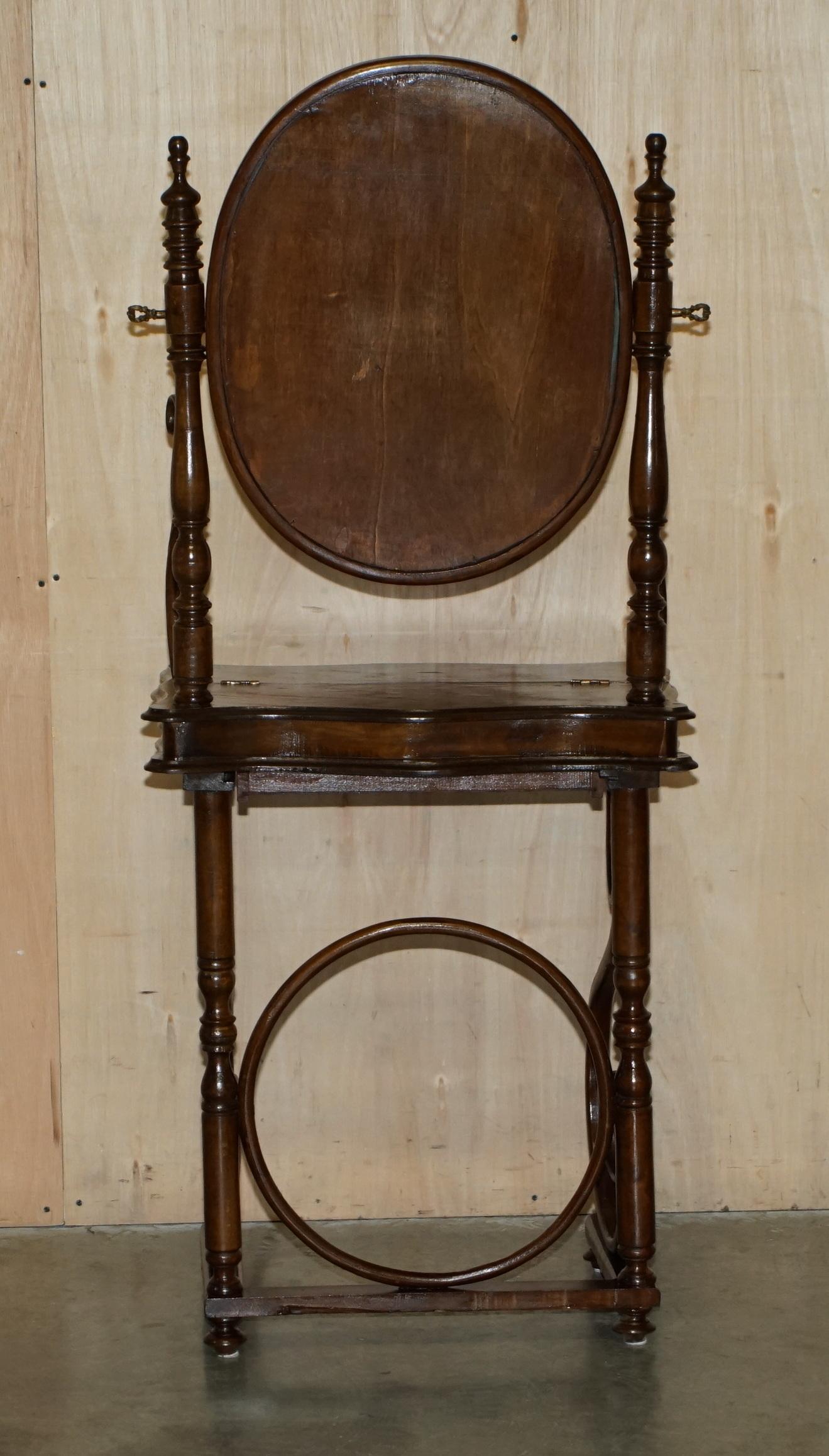 FiNE MESA PARA VESTIR VICTORIANA DE MADERA BATIDA ESTAMPADA EN THONET Y TABURETE AJUSTABLE EN ALTURA en venta 5