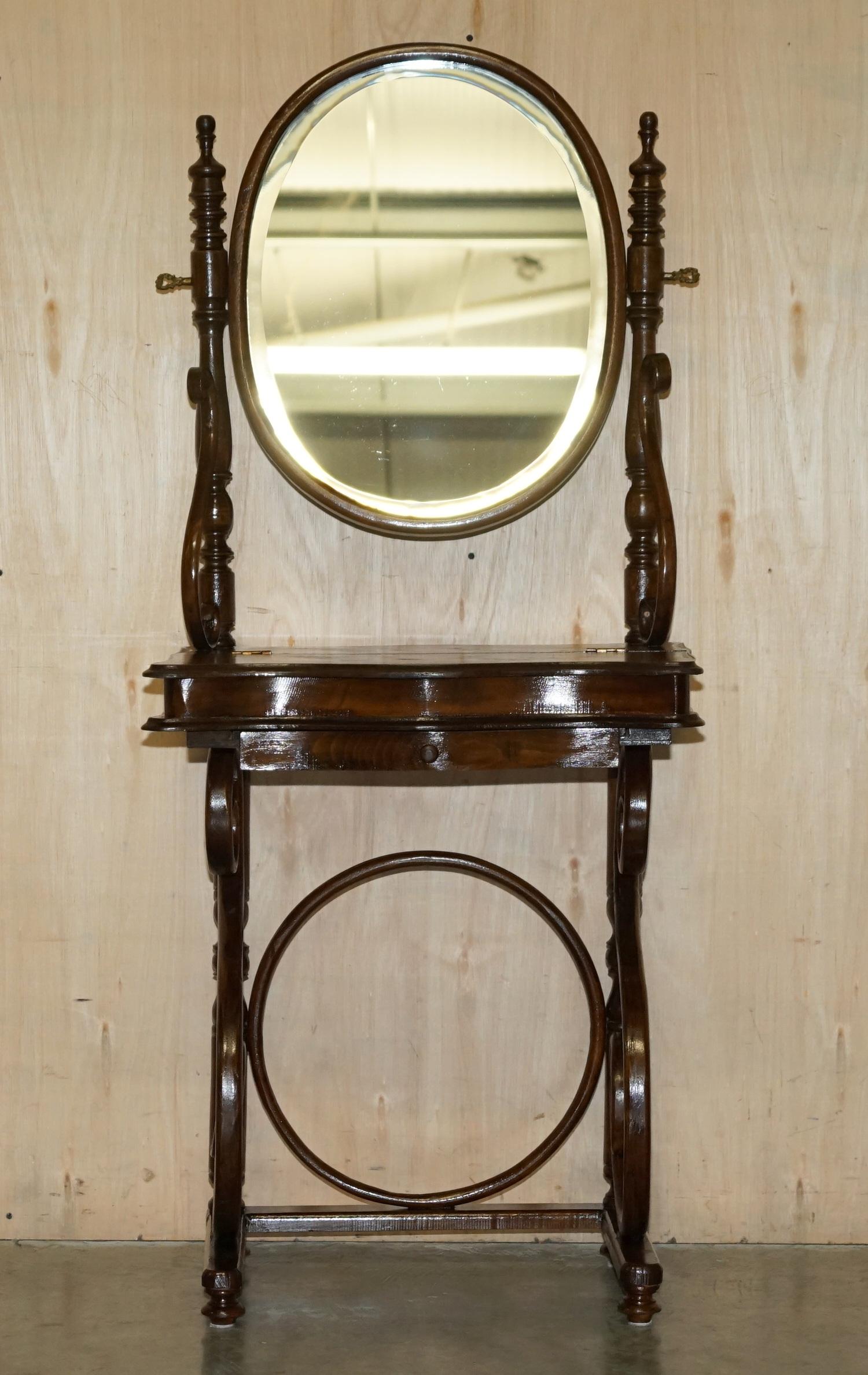 FiNE MESA PARA VESTIR VICTORIANA DE MADERA BATIDA ESTAMPADA EN THONET Y TABURETE AJUSTABLE EN ALTURA Victoriano en venta