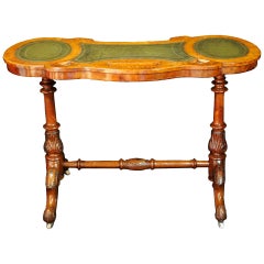 Fine Victorian Burl Walnut Kidney Desk