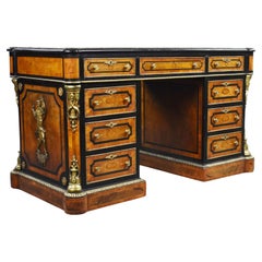 Beau bureau victorien à piédestal en ronce de noyer