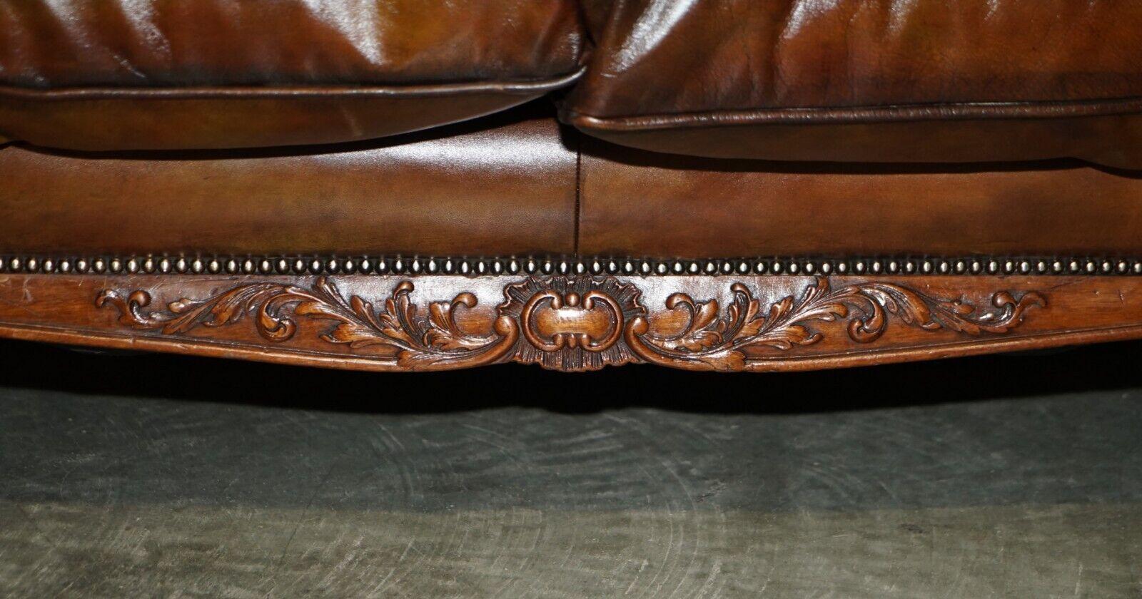 Fine Victorian Howard & Son's Claw & Ball Feet Brown Leather Chesterfield Sofa For Sale 3