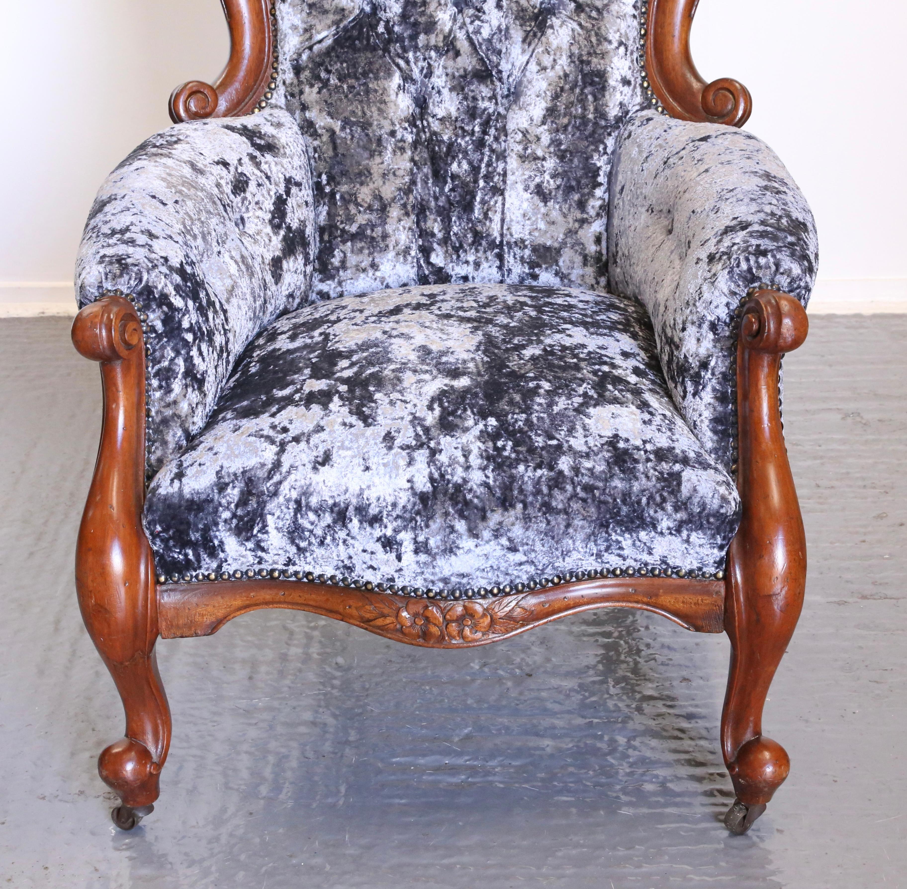 Fine Victorian Mahogany Button Crushed Velvet Scroll Frame Armchair For Sale 4