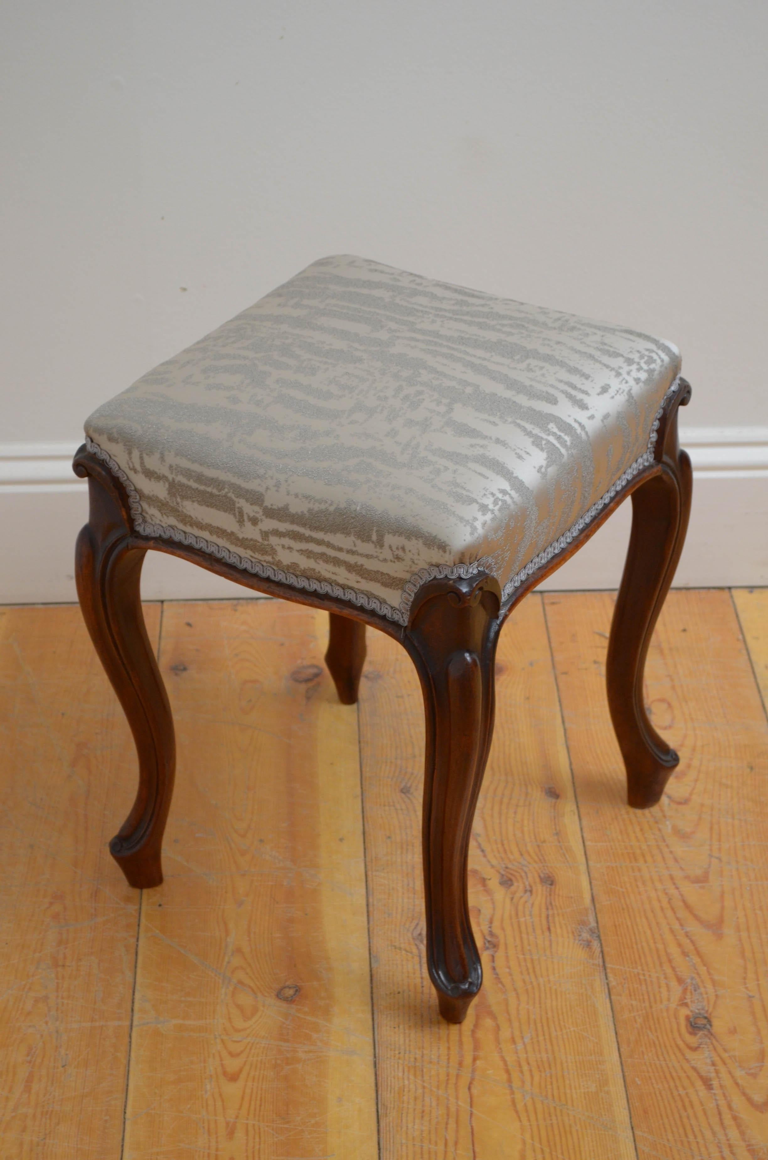 19th Century Fine Victorian Mahogany Dressing Table Stool For Sale