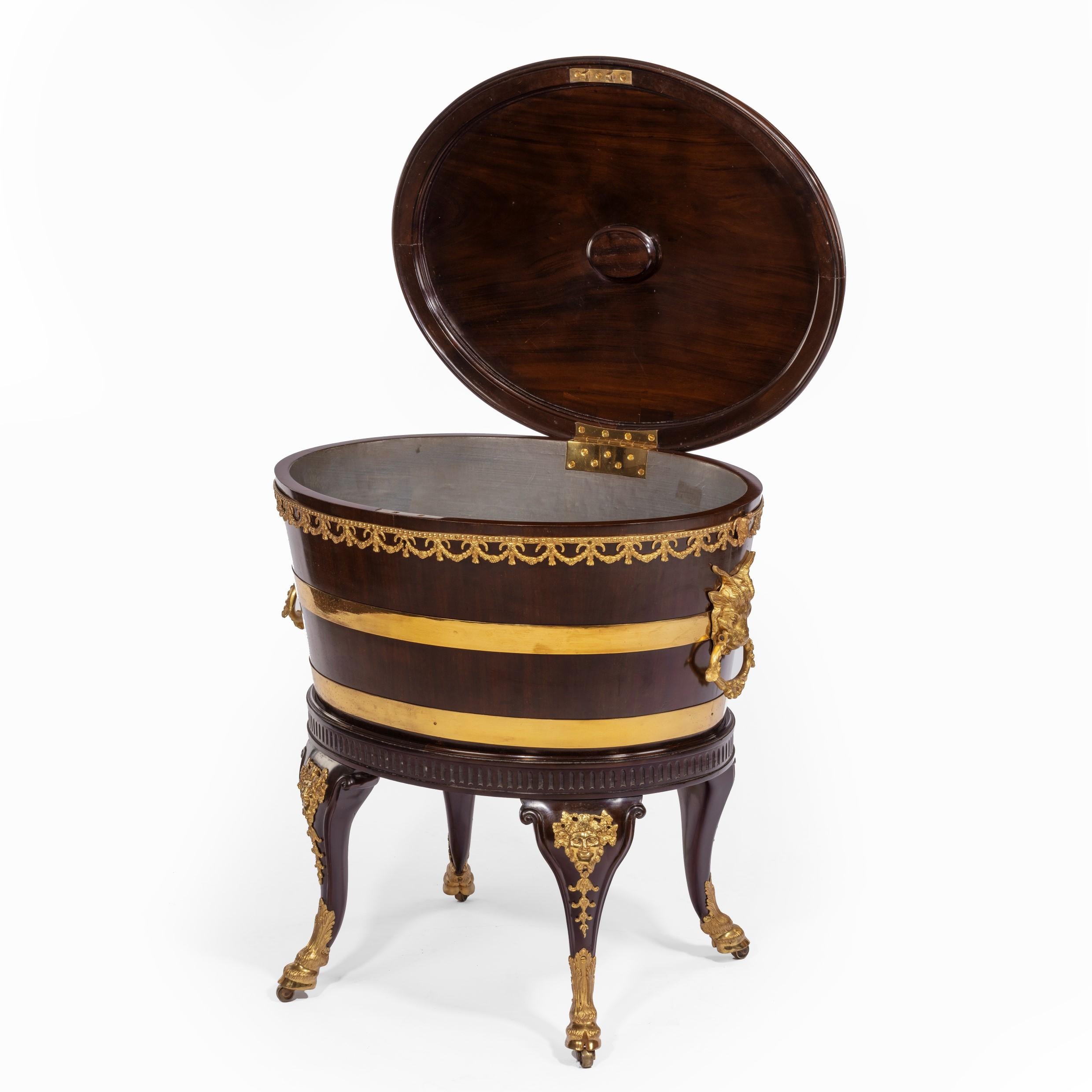 Fine Victorian Mahogany Wine Cooler Attributed to Gillows For Sale 5