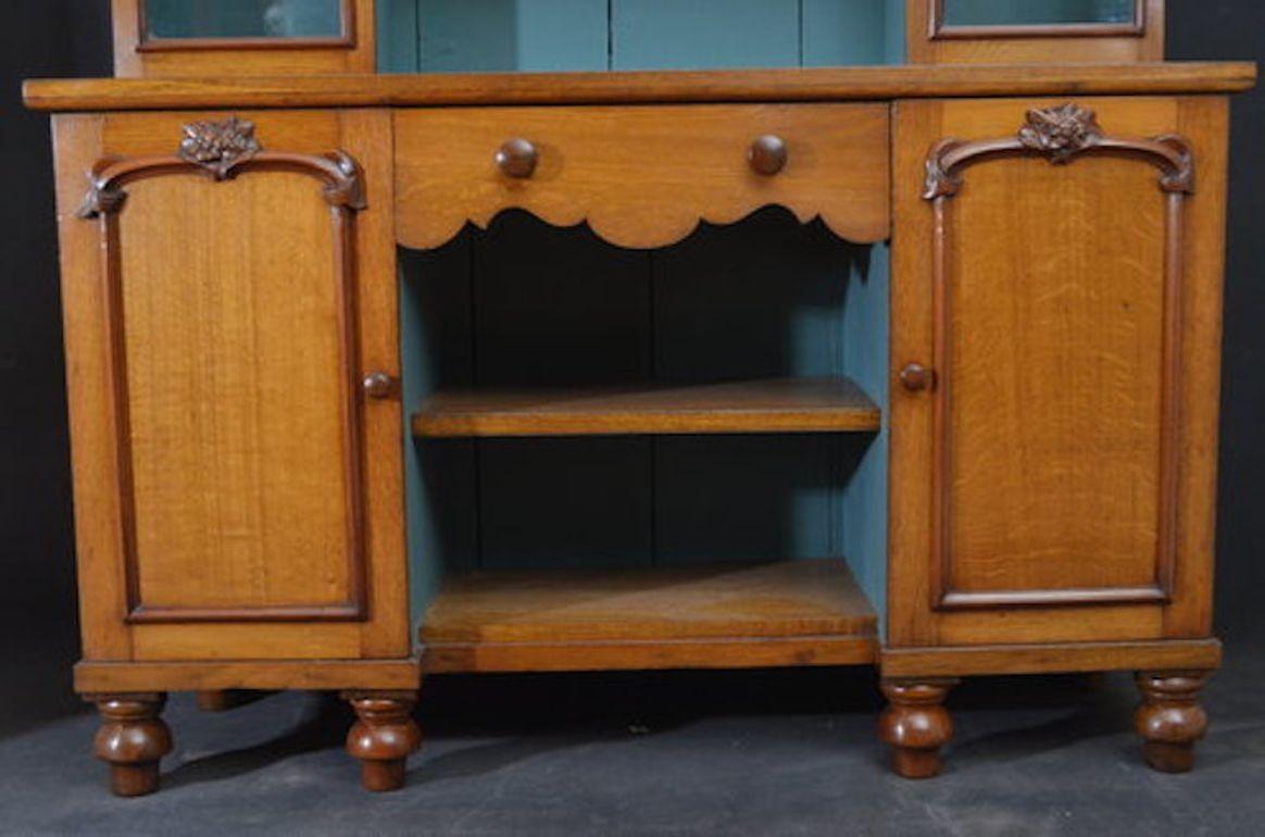Fine Victorian Oak Dresser For Sale 1