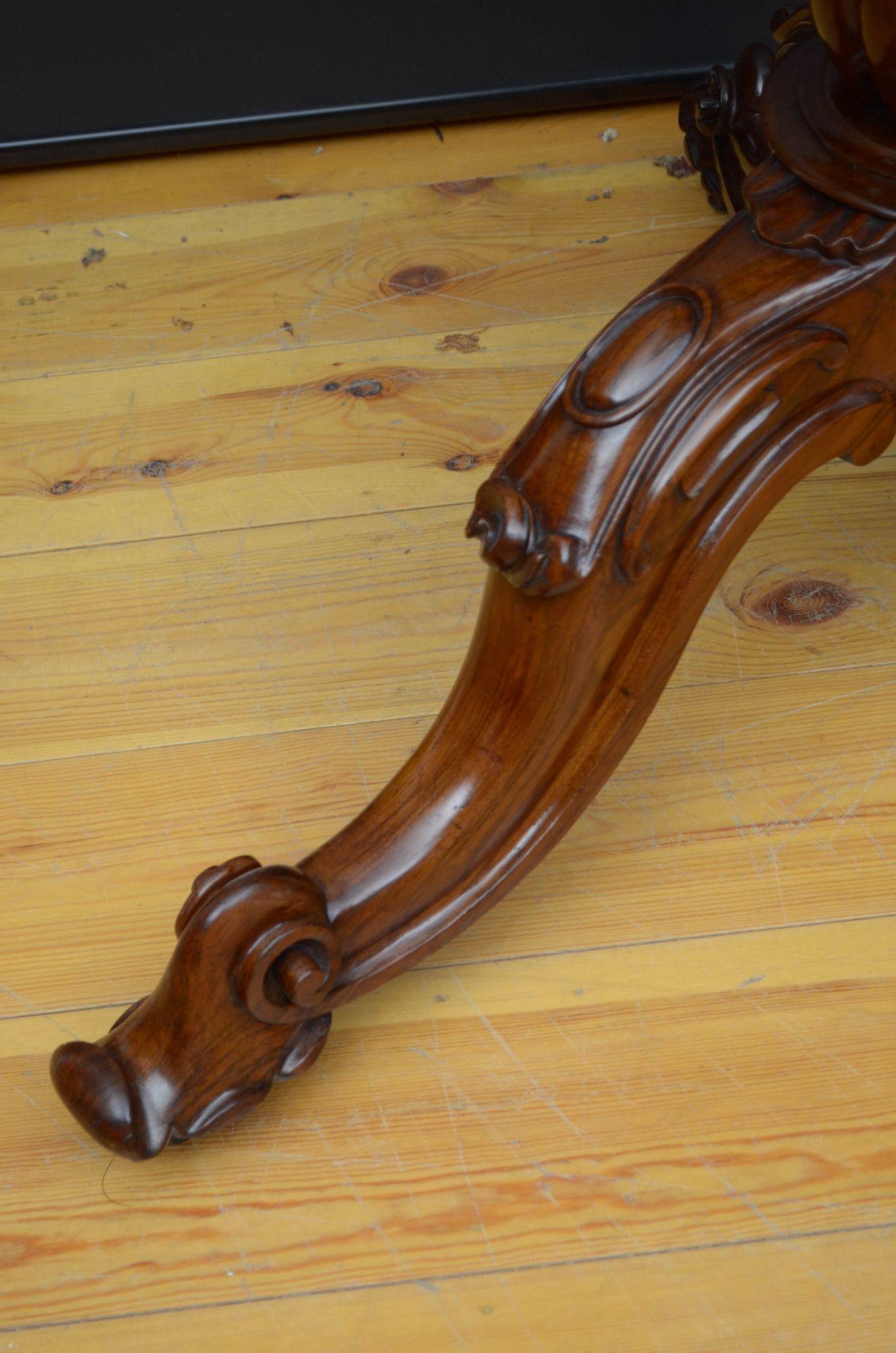 Fine Victorian Rosewood Dining Table Centre Table 10