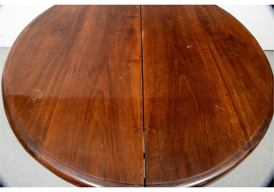 Fine Victorian Walnut Single Pedestal Dining Extension Table for Restoration For Sale 11