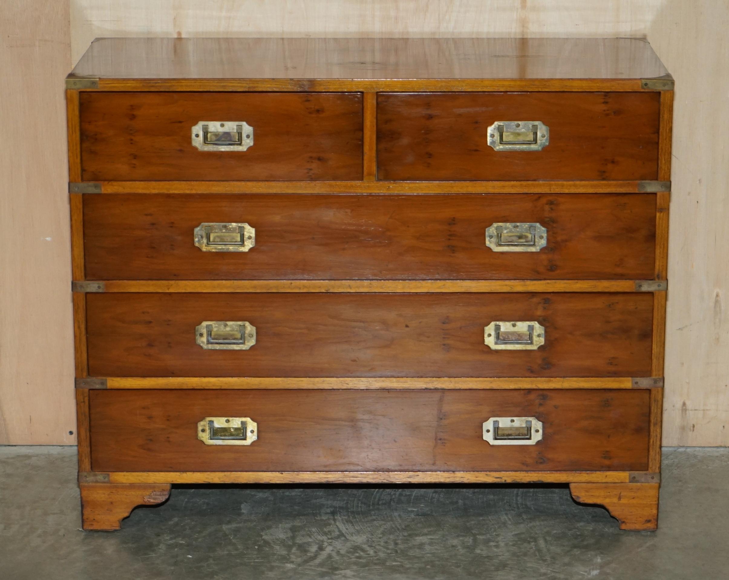 We are delighted to offer for sale this stunning, vintage Burr Yew wood Military Campaign chest of drawers

A well made good looking and decorative piece, it has a wonderful timber patina and is of course a super fashionable piece of furniture