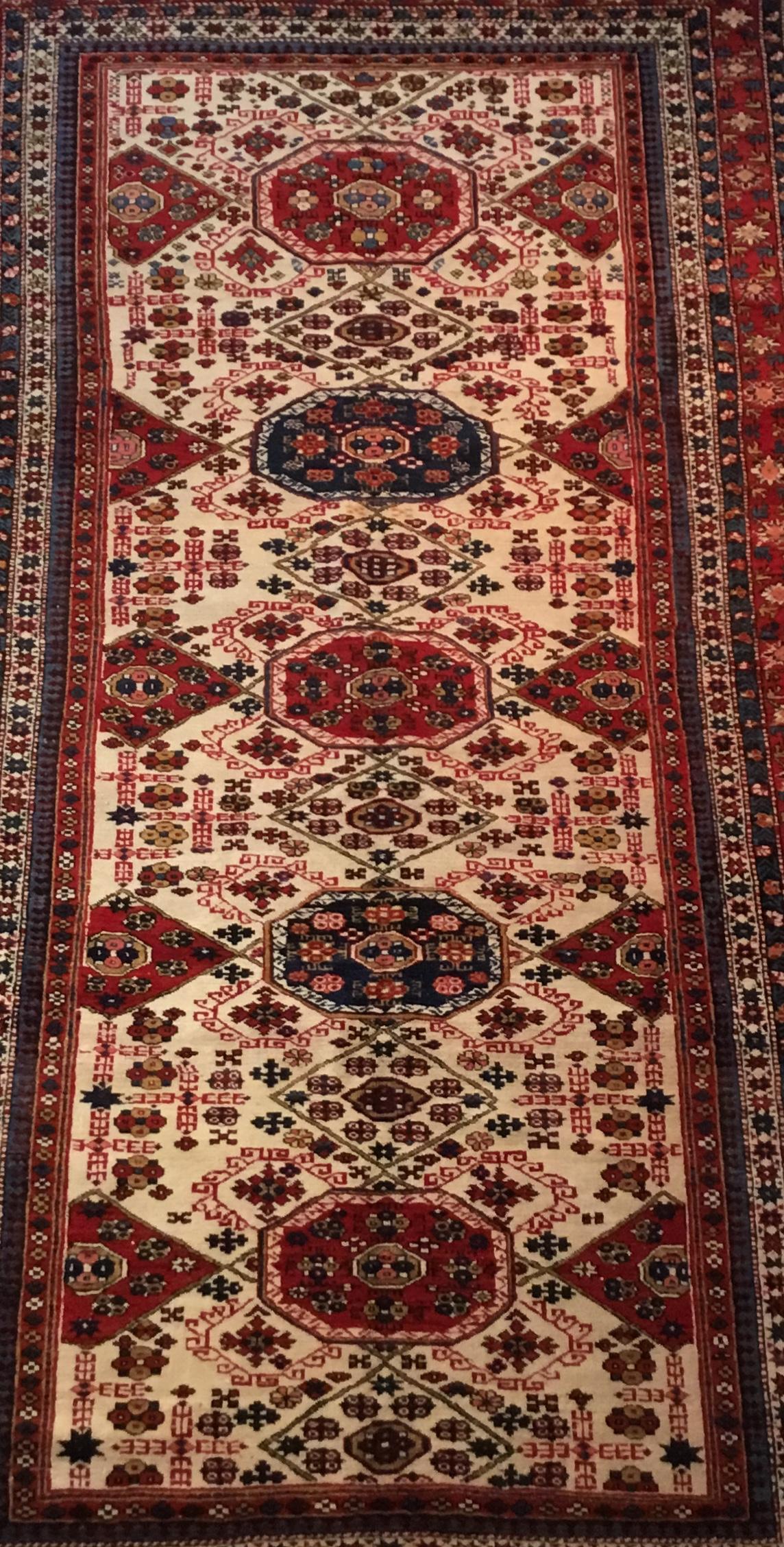 Kaukasischer Perepedil-Teppich im Vintage-Stil (Handgewebt) im Angebot