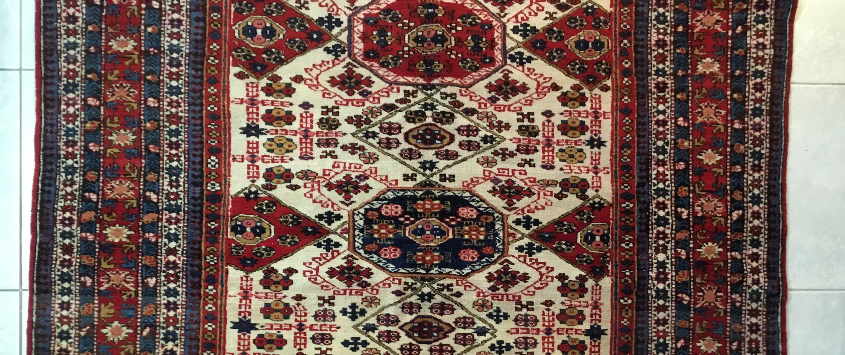 Kaukasischer Perepedil-Teppich im Vintage-Stil im Angebot 2