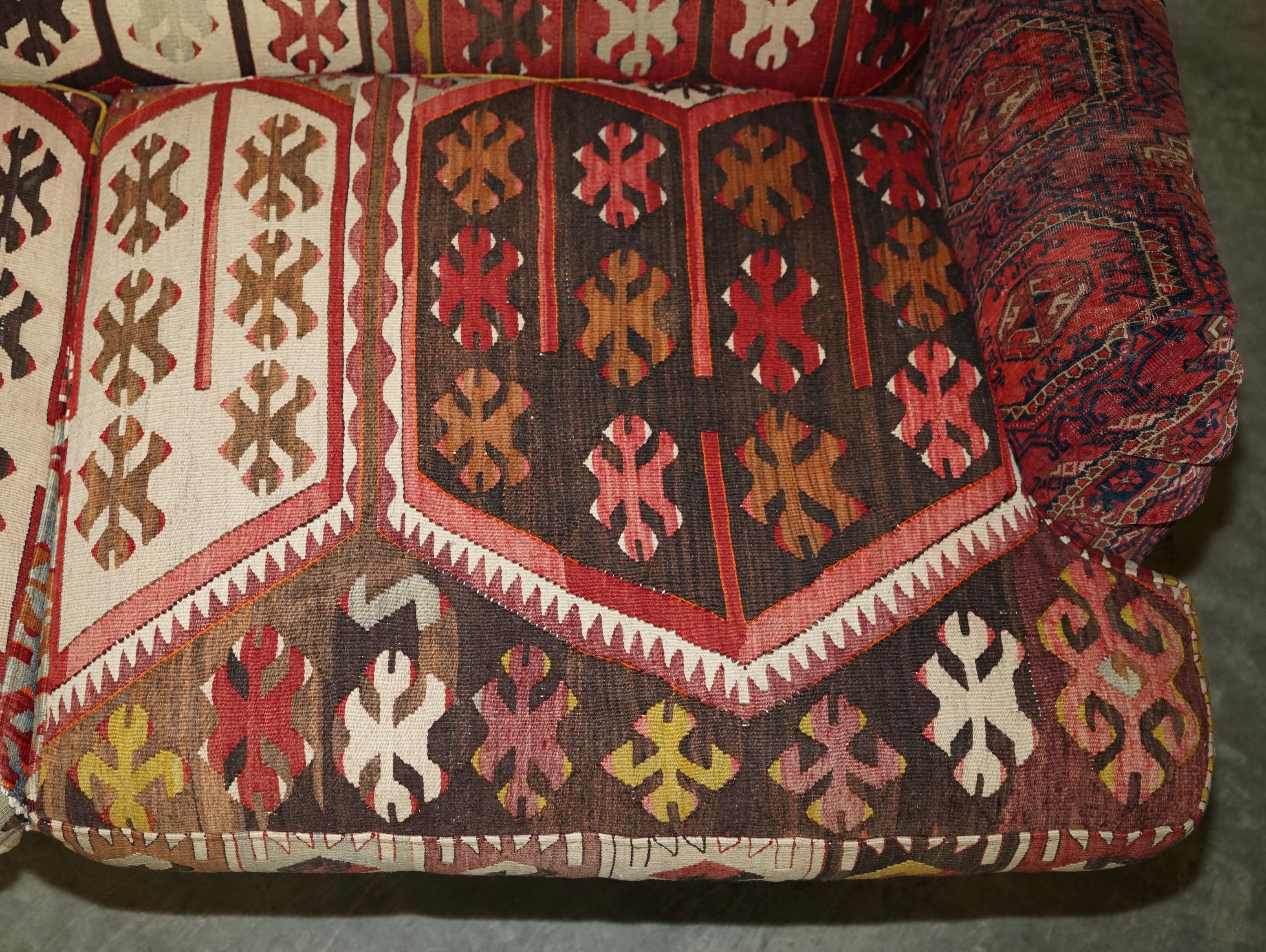 FINE ViNTAGE GEORGE SMITH HOWARD & SON'S STYLE KILIM UPHOLSTERED TWO SEATER SOFA 1
