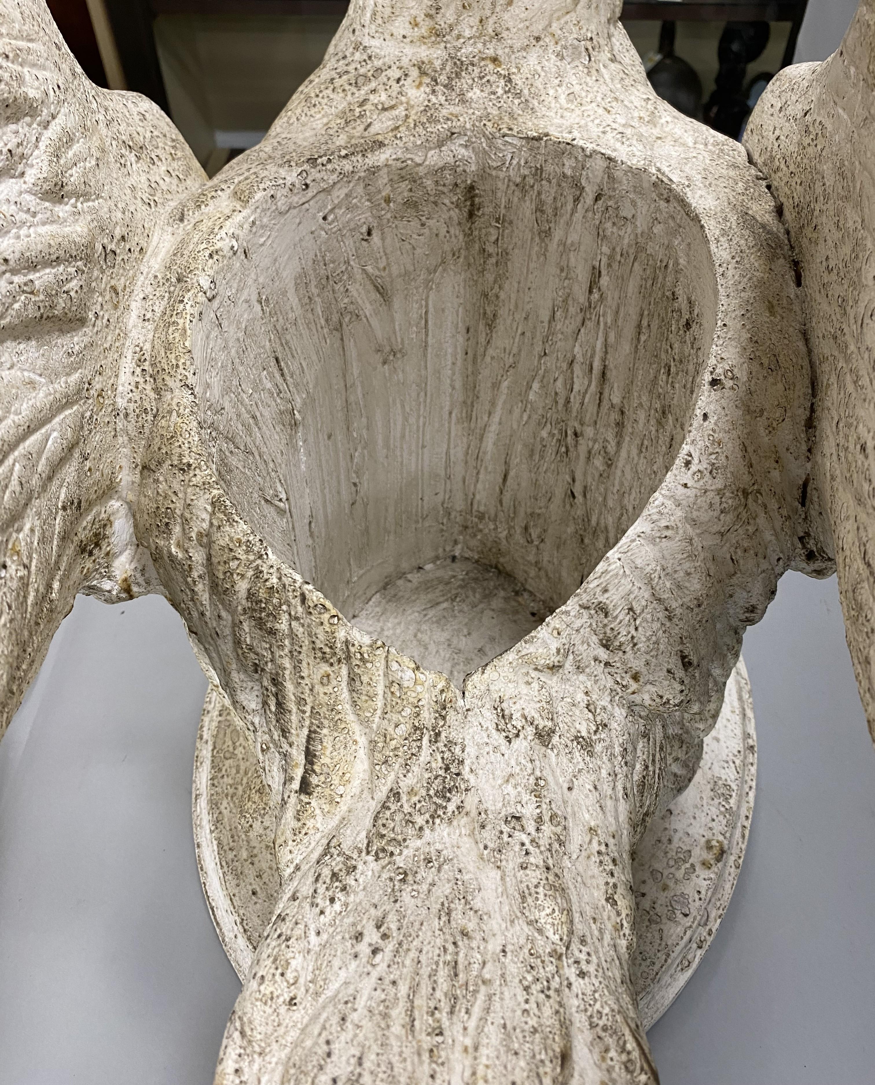 Centre de table Swan en bois sculpté à la main et peint en blanc en vente 2