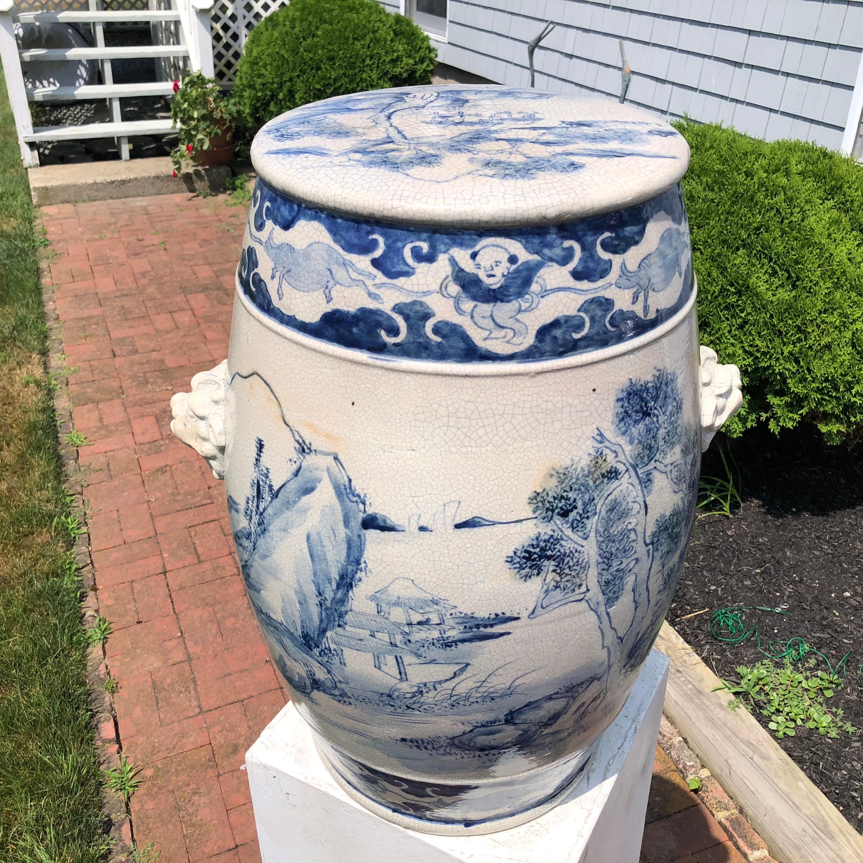 Chinese Fine Vintage Hand-Glazed Blue and White Garden Stool Seat