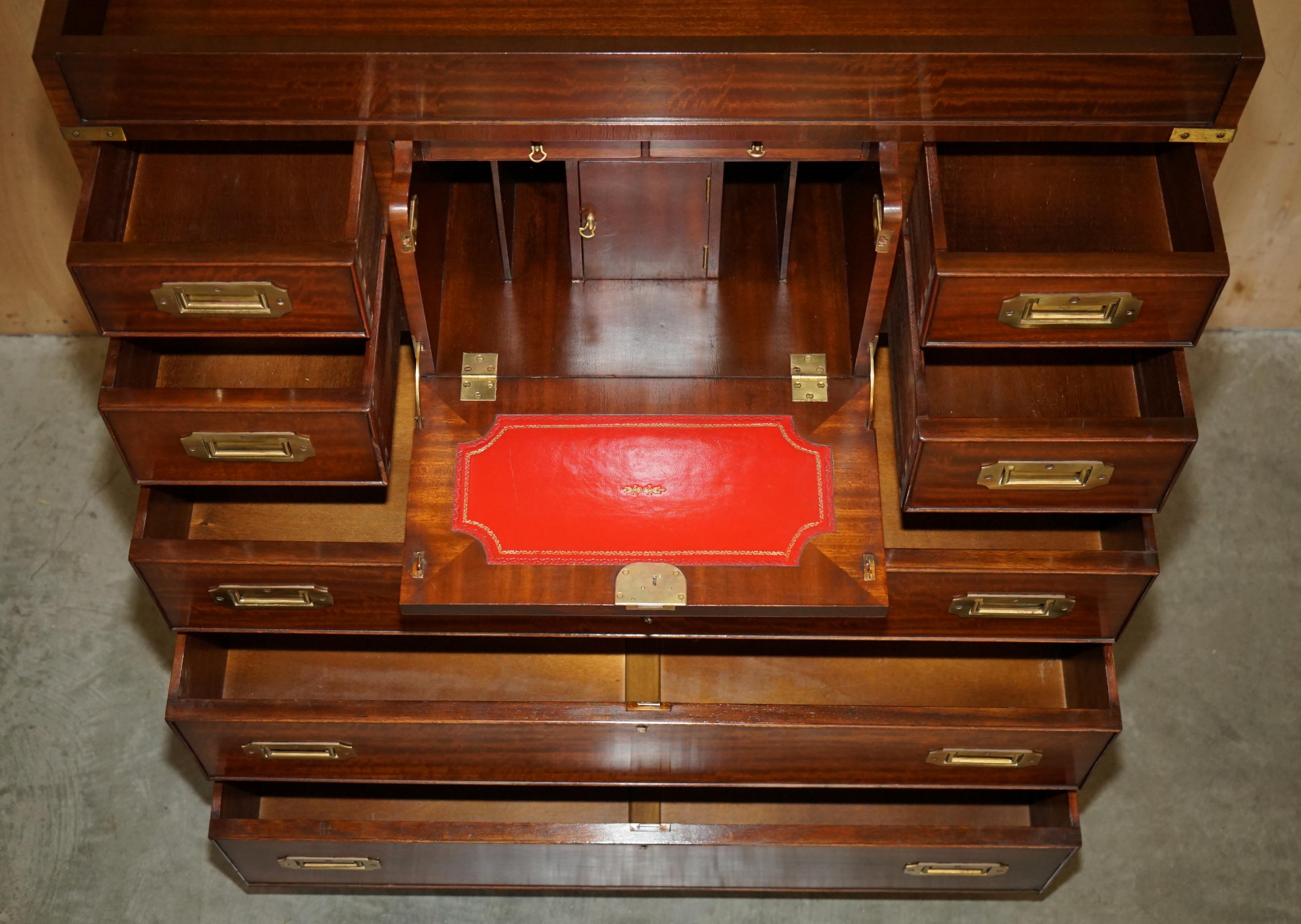 FINE CASSETTIERA MILITARE D'EPOCA IN OTTONE E PELLE OXBLOOD, d'epoca, con cassettiera in ottone e pelle. in vendita 8