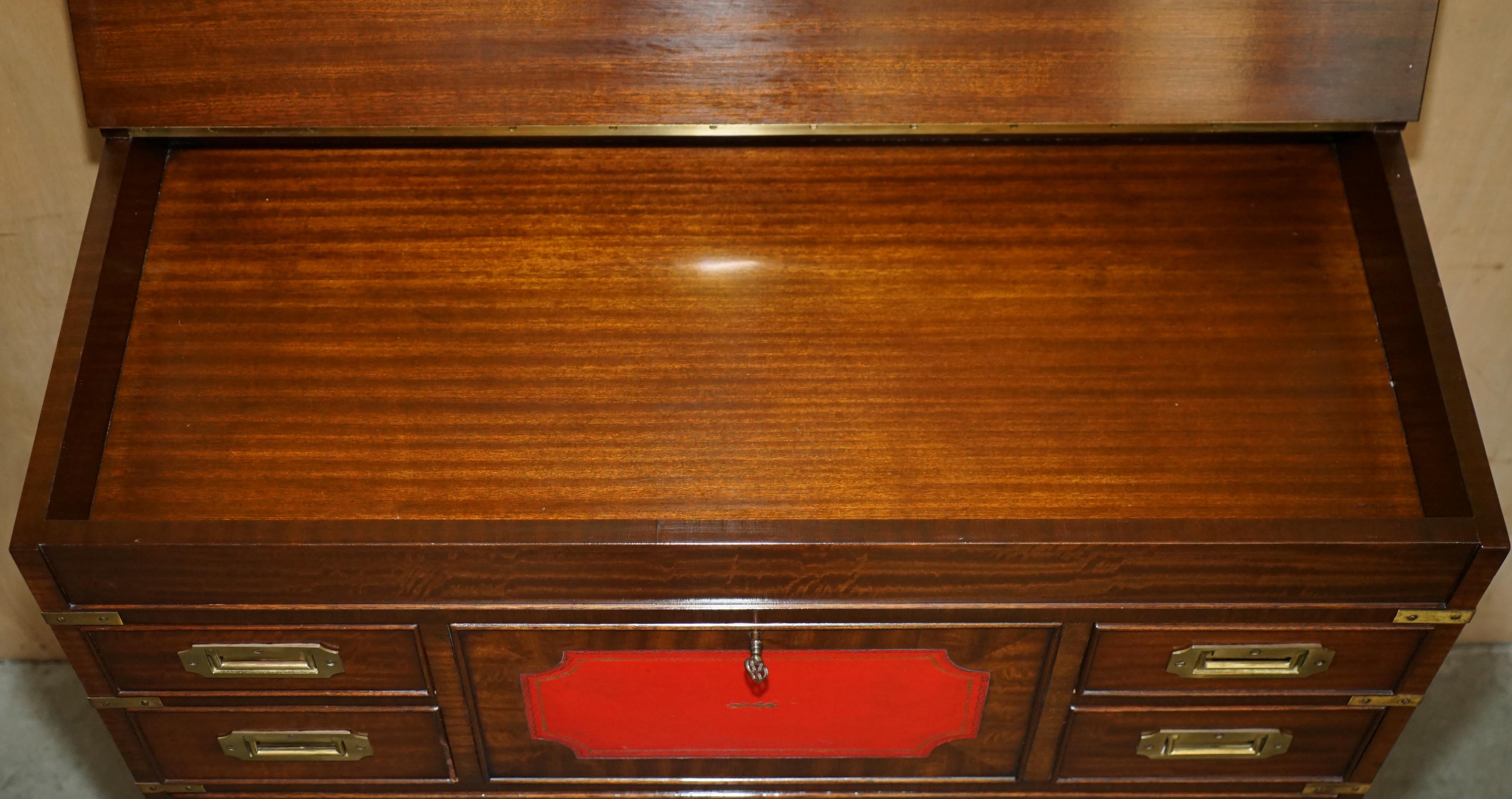 FINE CASSETTIERA MILITARE D'EPOCA IN OTTONE E PELLE OXBLOOD, d'epoca, con cassettiera in ottone e pelle. in vendita 11