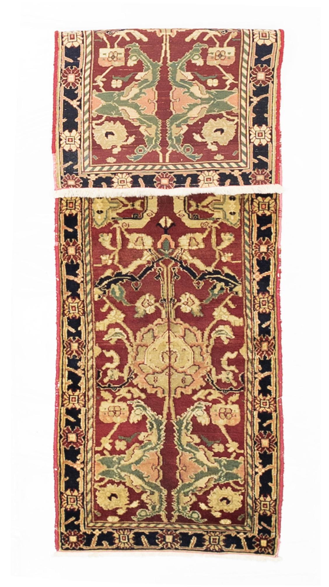 Fine Vintage Indian Agra Short Wool Runner 2'0