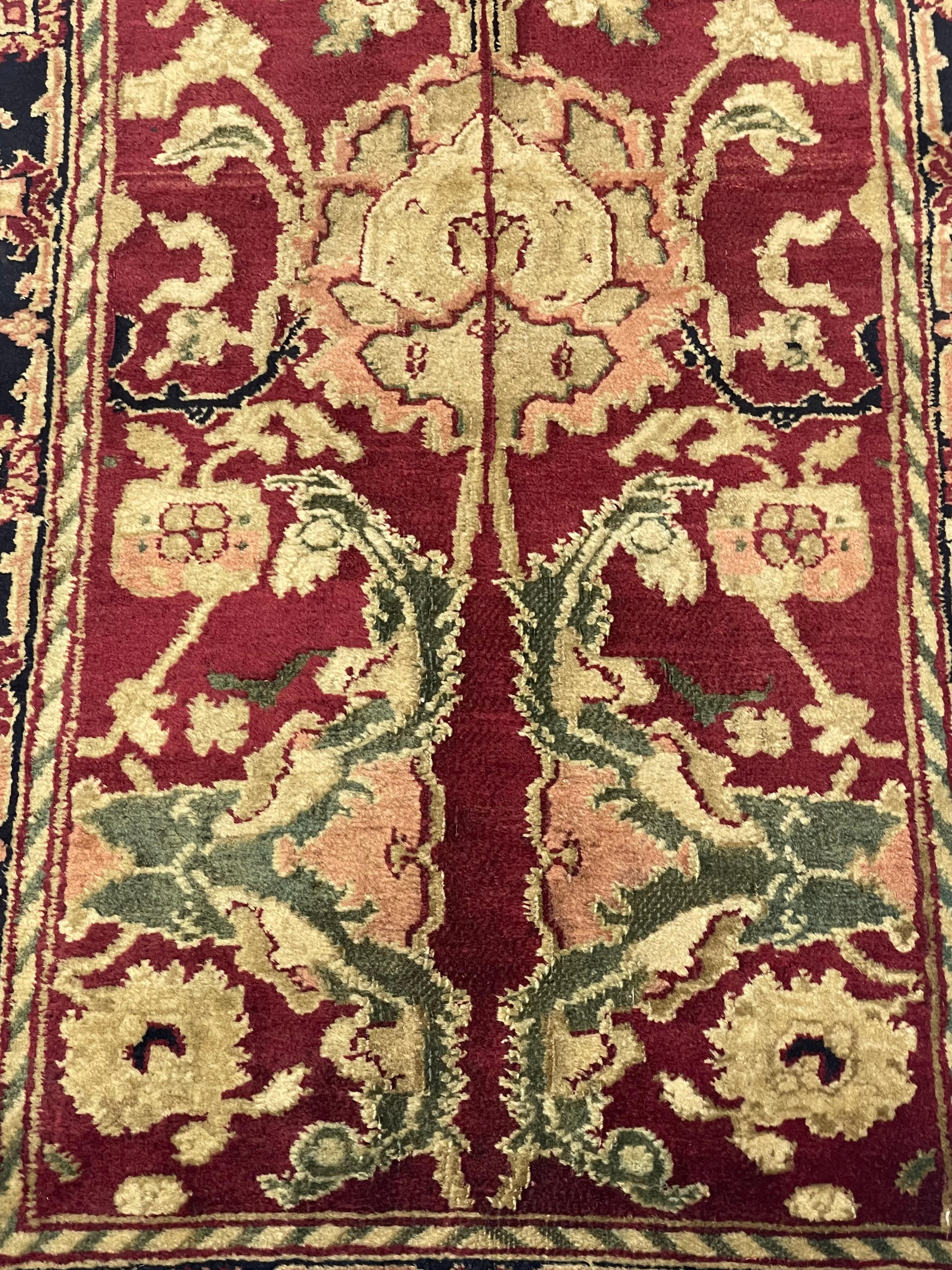 Indiano Fine Vintage Indian Agra Short Wool Runner 2'0