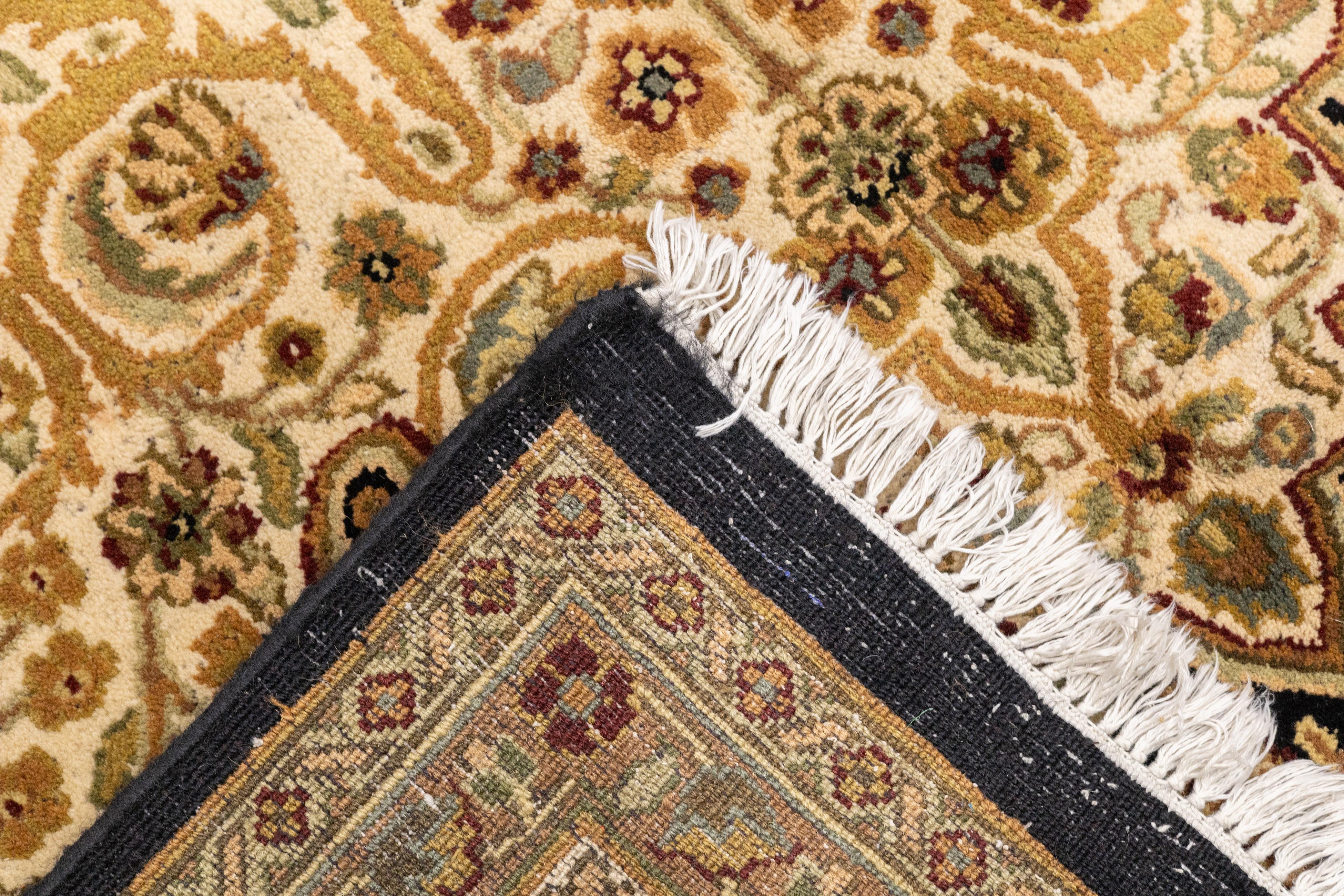 Tapis Vintage Indo Tabriz 8'9'' x 11'8'' (en anglais) en vente 6