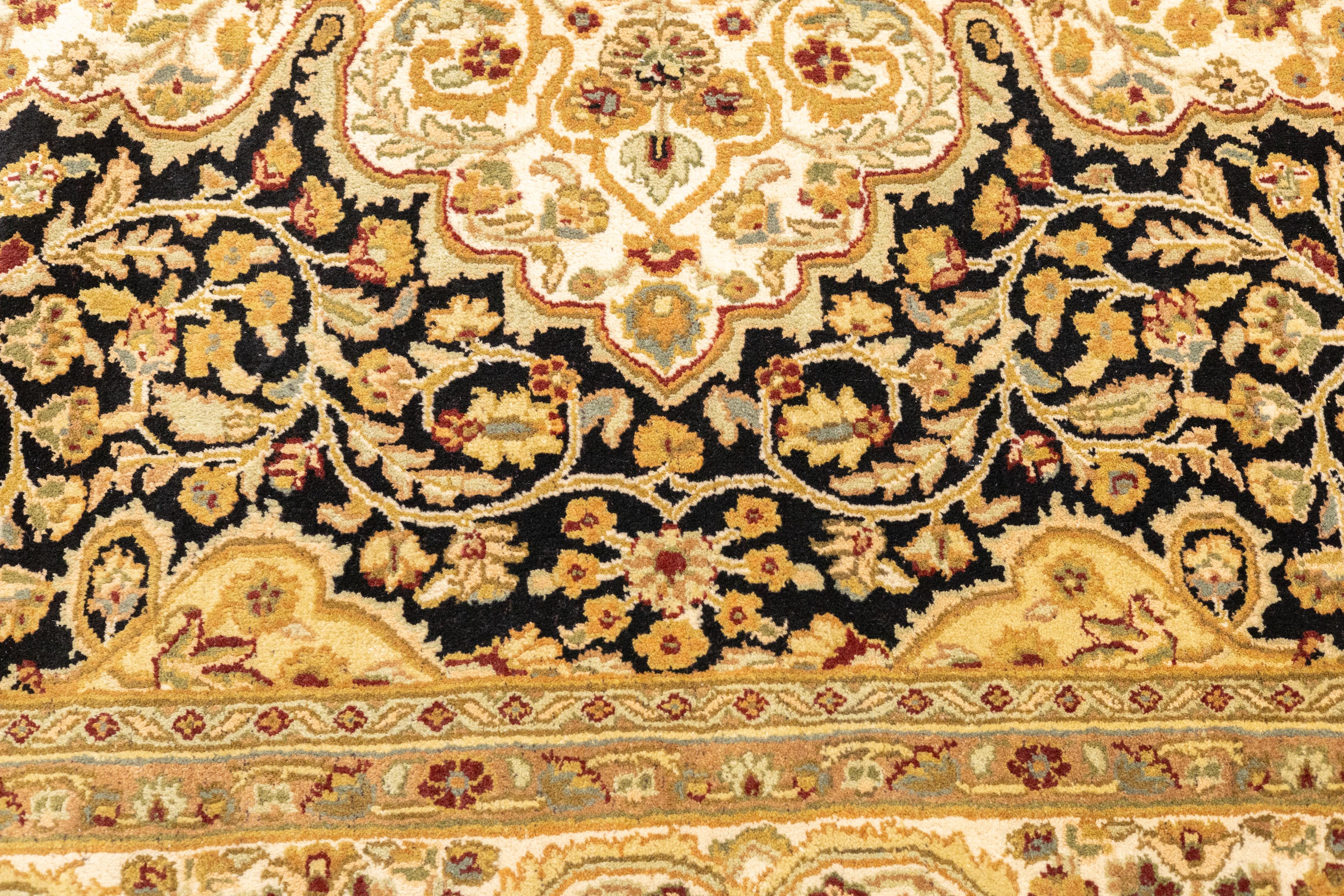 Tapis Vintage Indo Tabriz 8'9'' x 11'8'' (en anglais) en vente 3