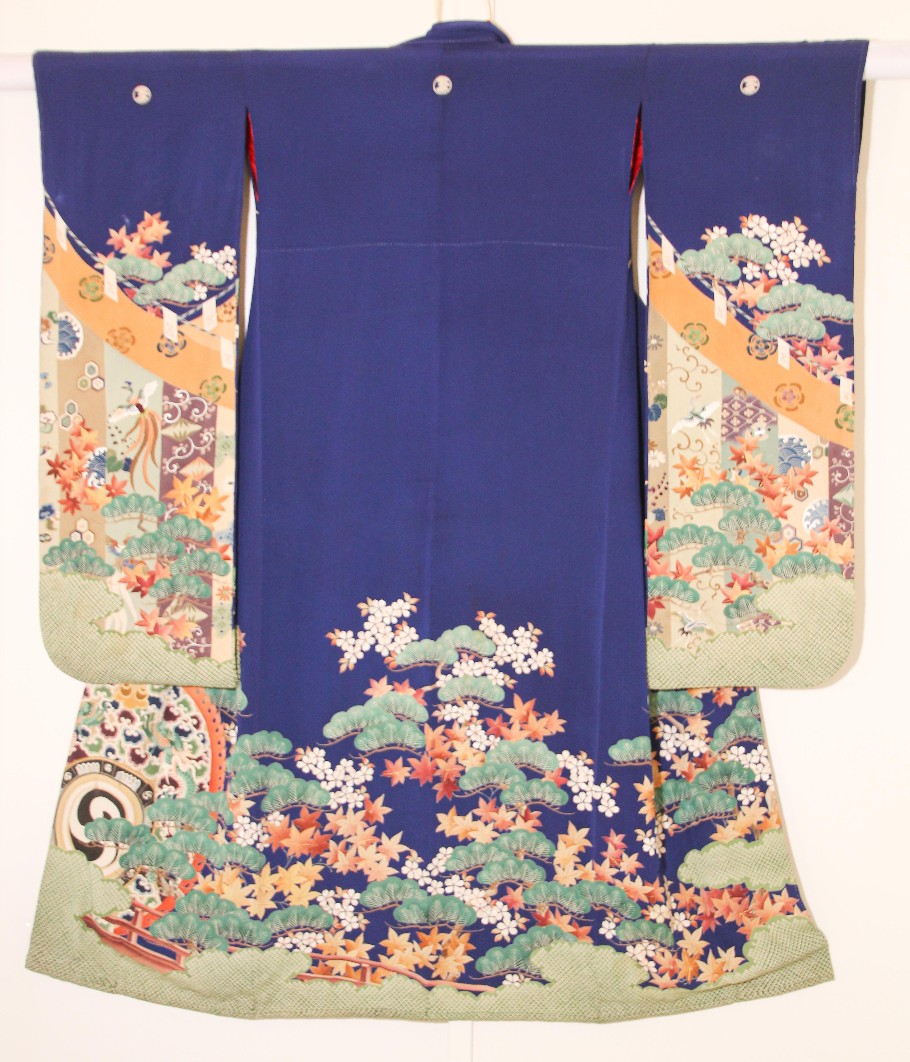 Fine Vintage Japanese Royal Blue Silk Kimono with Yuzen Design at ...