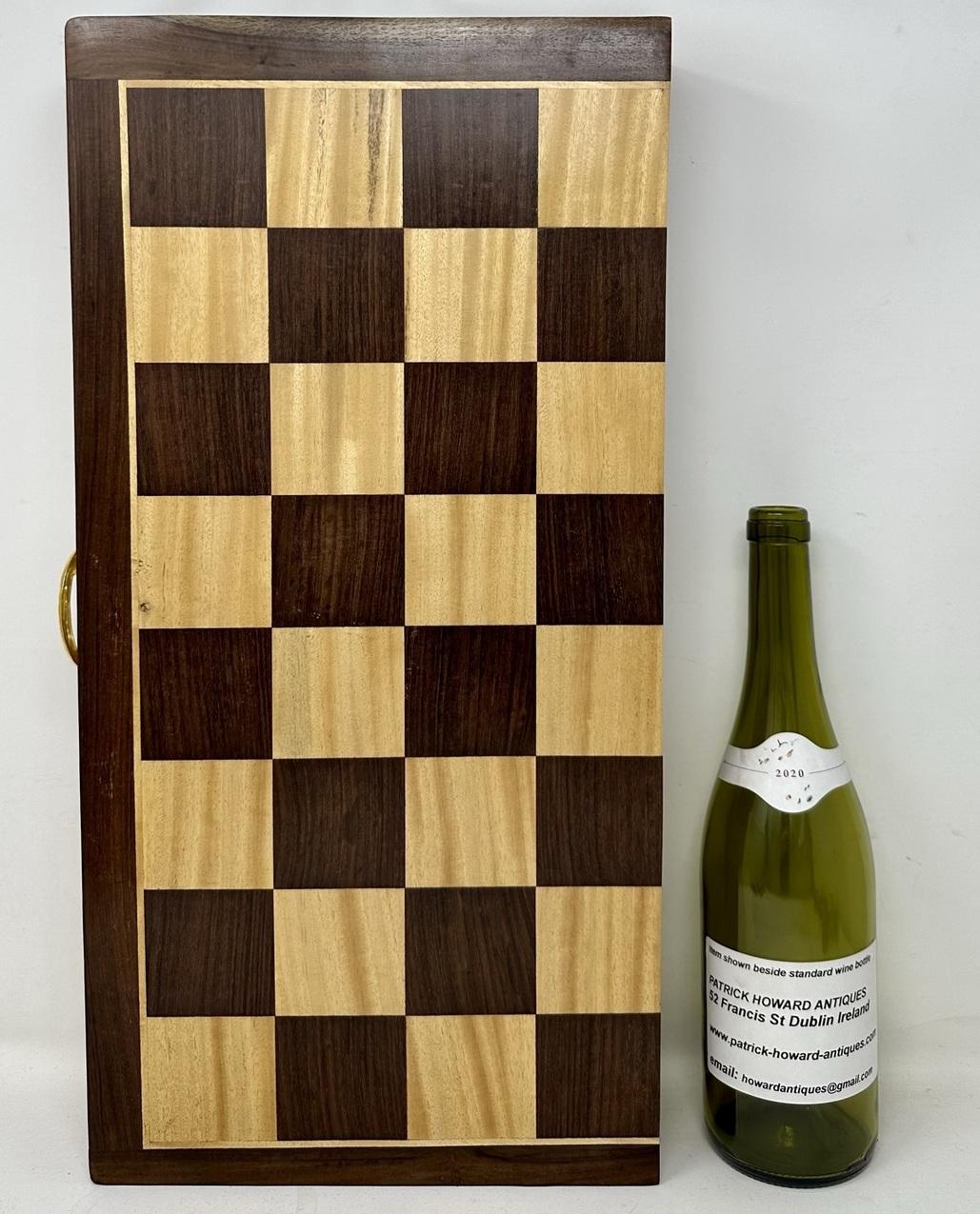 Fine Vintage Large French Polished Santos Mahogany Satinwood Folding Chess Set In Good Condition For Sale In Dublin, Ireland
