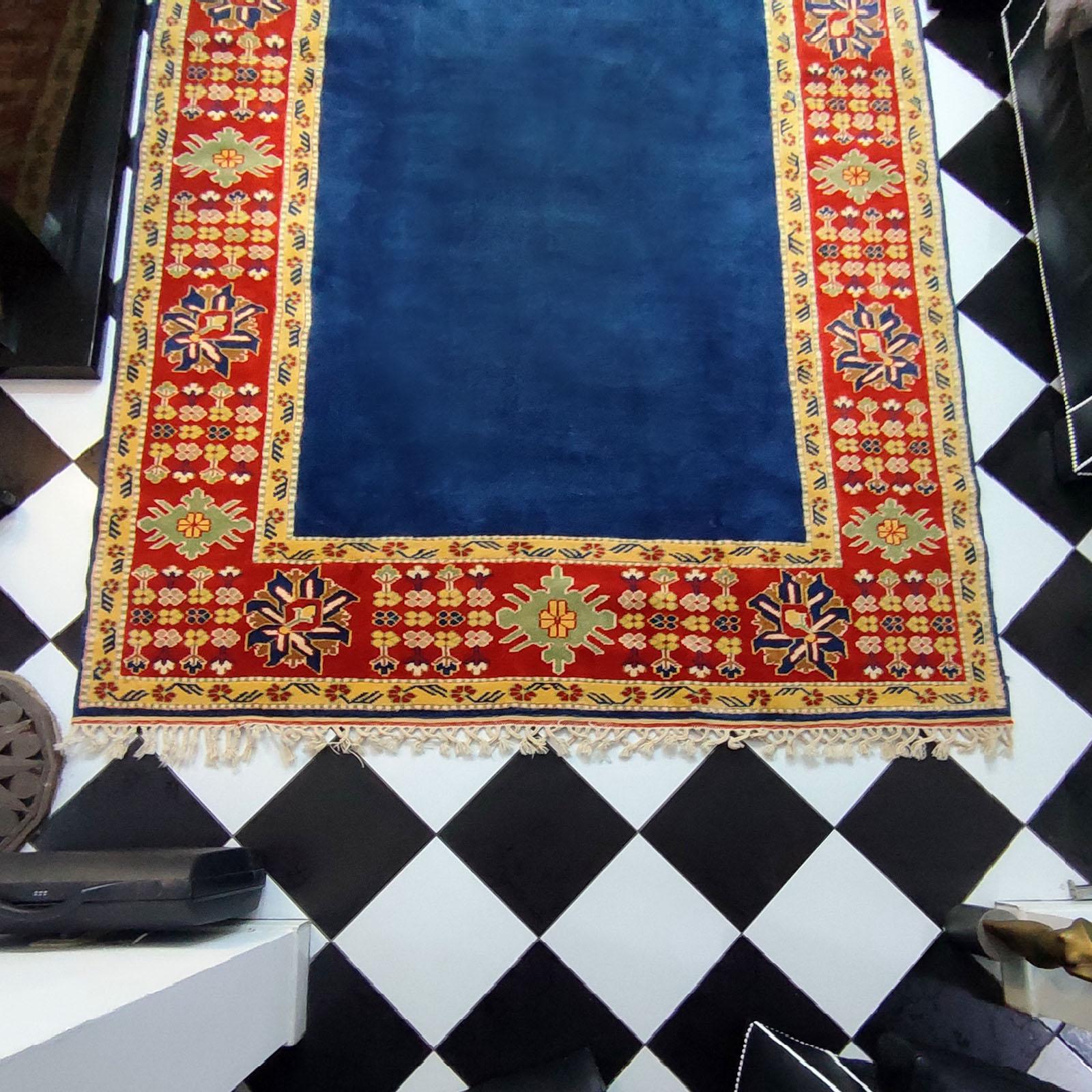 20th Century Fine Vintage Large Oriental Turkish Rug, Hand Knotted 6.75x9.76 feet For Sale