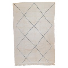 Fine Vintage Moroccan Wool Rug 5'8'' x 8'6''