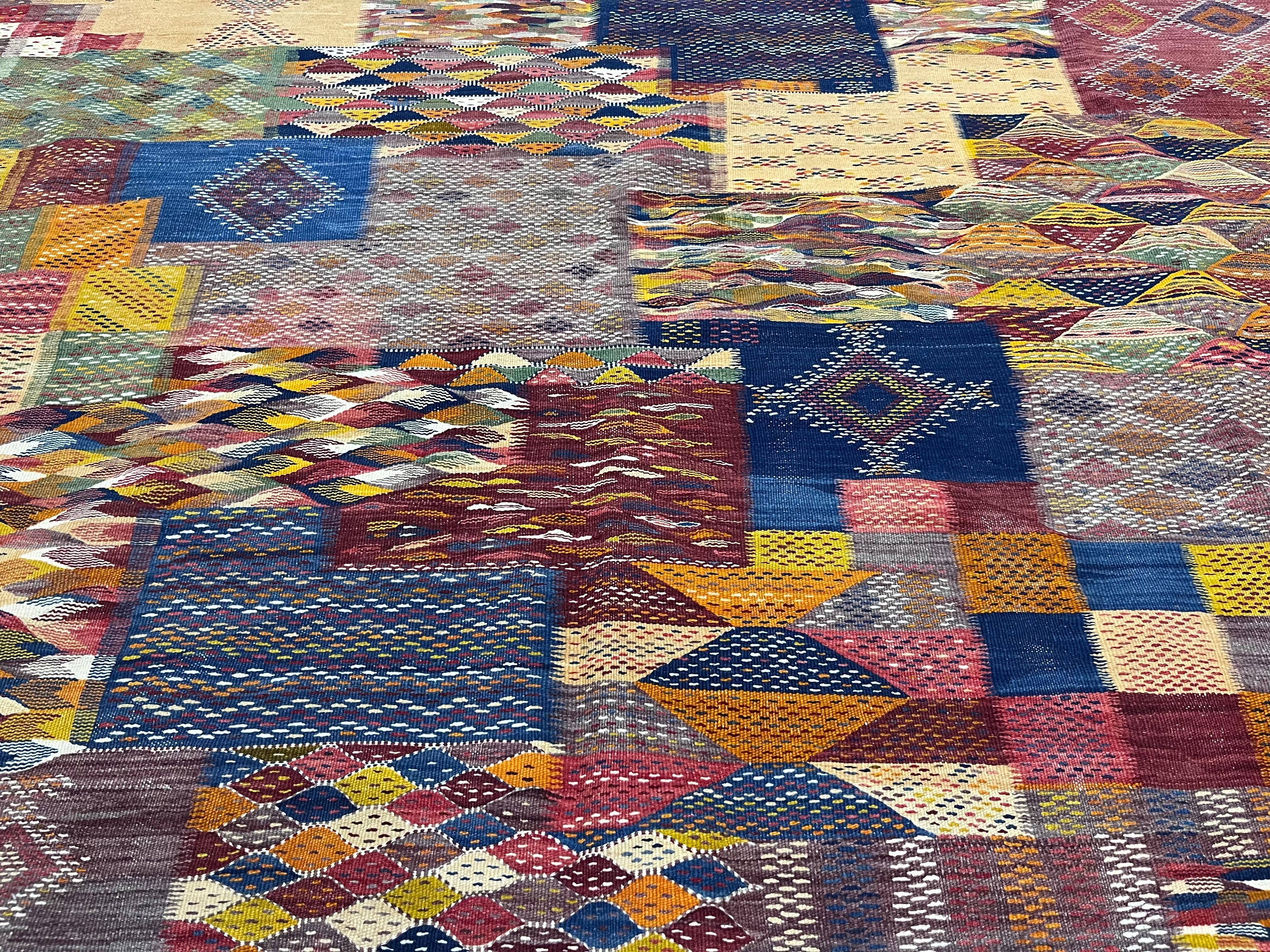 Fine Vintage Moroccan Wool Rug 6’6” x 10’0