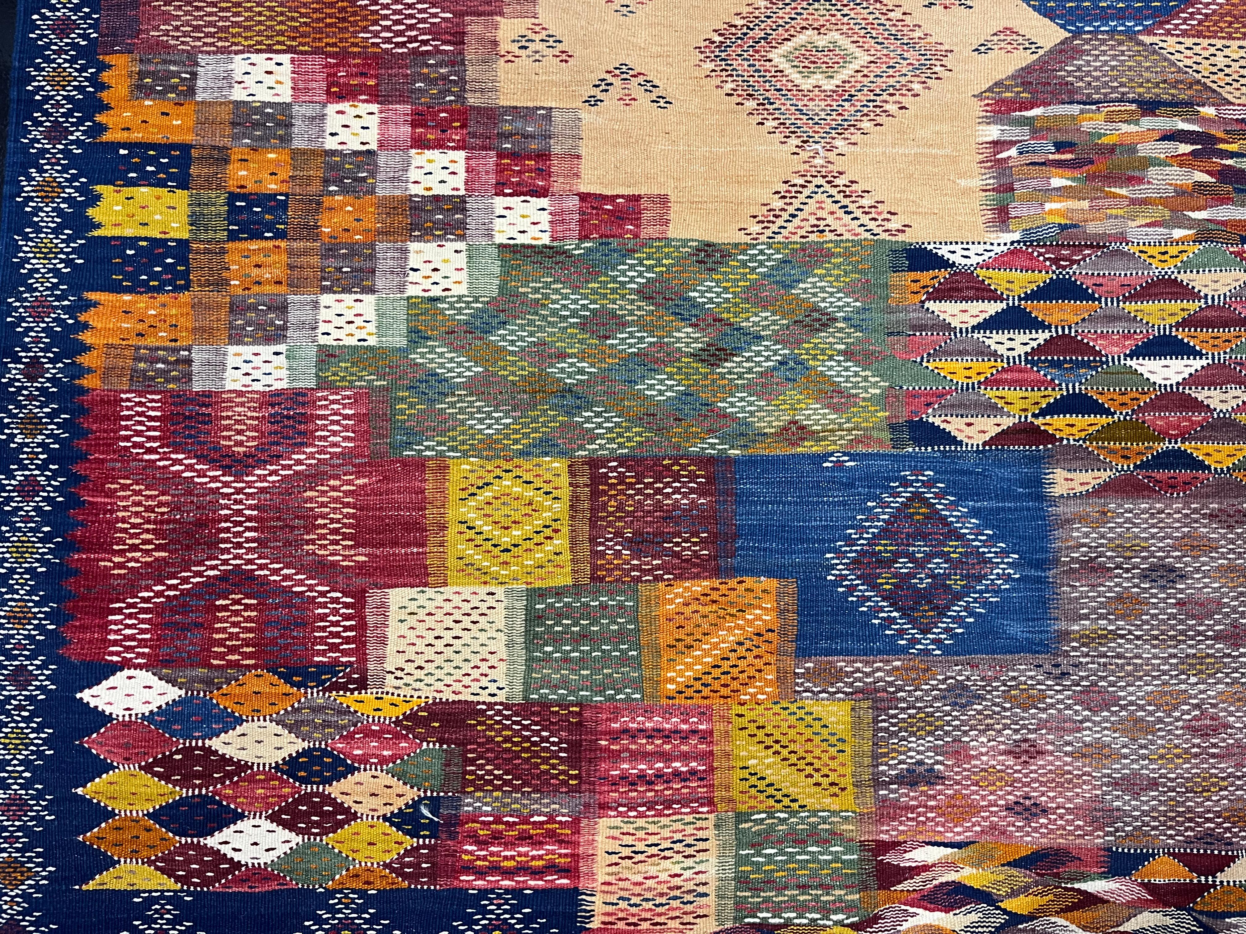 Fine Vintage Moroccan Wool Rug 6’6” x 10’0