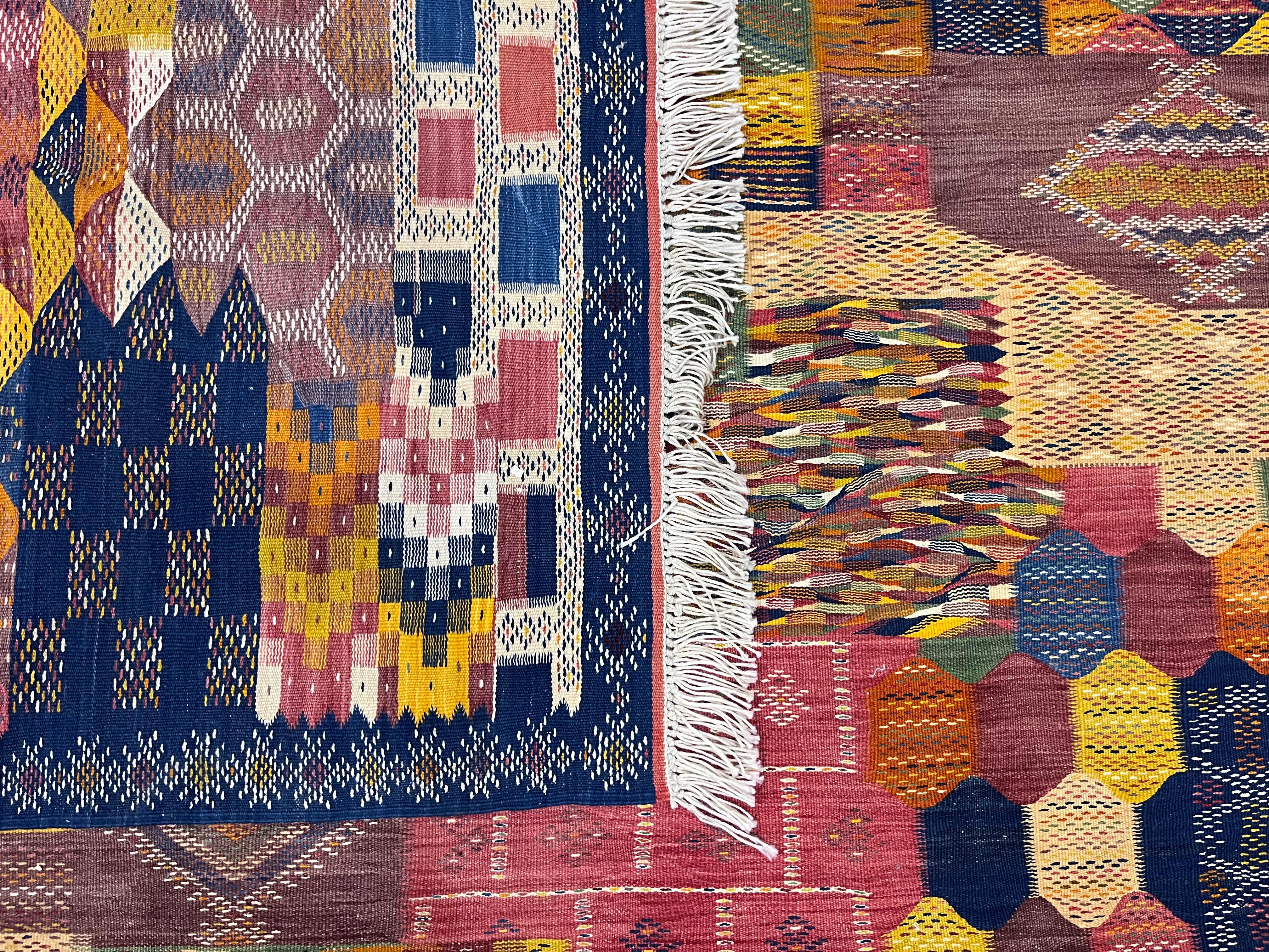 Fine Vintage Moroccan Wool Rug 6’6” x 10’0